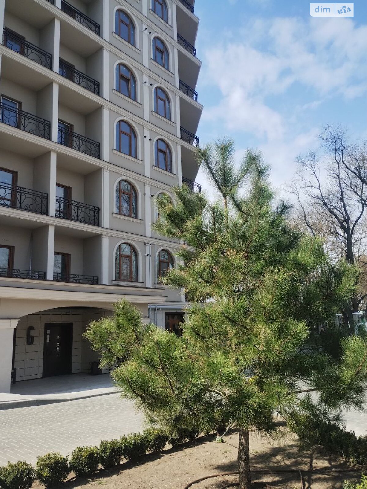 Продажа трехкомнатной квартиры в Одессе, на ул. Дача Ковалевского 91, район Дача Ковалёвского фото 1 Продажа трехкомнатной квартиры в Одессе, на ул. Дача Ковалевского 91, район Дача Ковалёвского фото 1