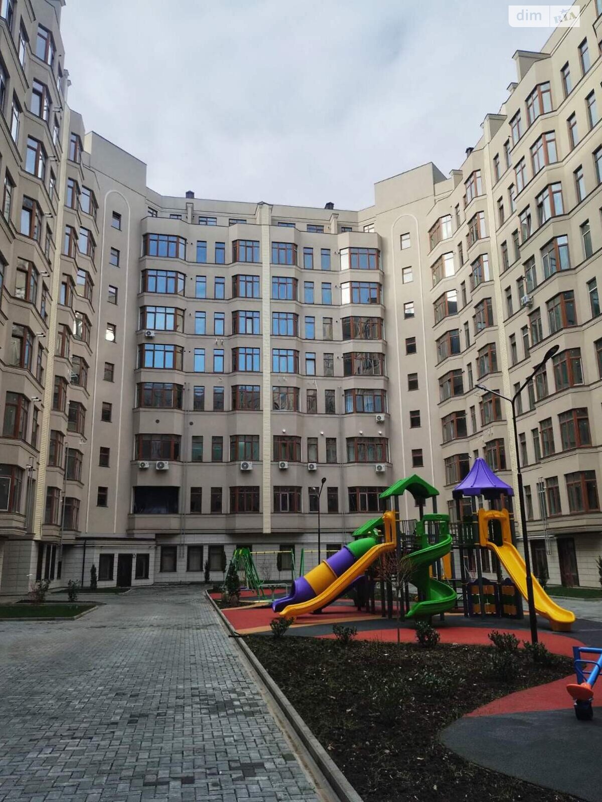 Продажа трехкомнатной квартиры в Одессе, на ул. Дача Ковалевского 91, район Дача Ковалёвского фото 1 Продажа трехкомнатной квартиры в Одессе, на ул. Дача Ковалевского 91, район Дача Ковалёвского фото 1