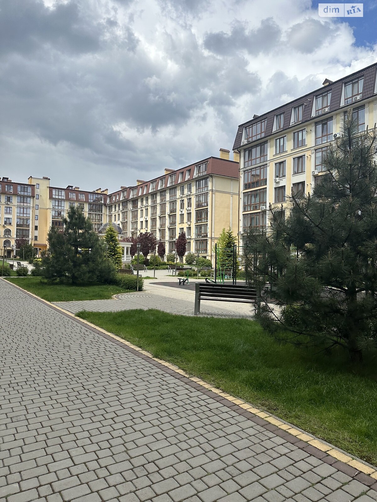 Продаж двокімнатної квартири в Одесі, на вул. Дача Ковалевського 121, район Дача Ковалевського фото 1 Продаж двокімнатної квартири в Одесі, на вул. Дача Ковалевського 121, район Дача Ковалевського фото 1