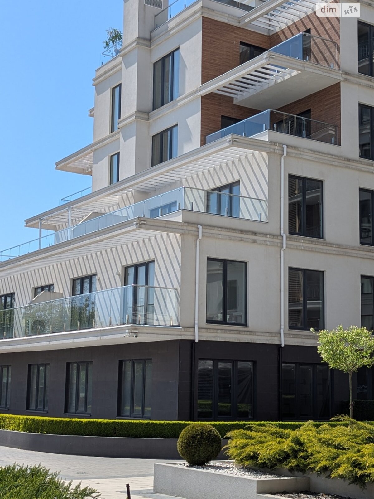 Продажа трехкомнатной квартиры в Одессе, на пер. Маячный 7, район Дача Ковалёвского фото 1 Продажа трехкомнатной квартиры в Одессе, на пер. Маячный 7, район Дача Ковалёвского фото 1