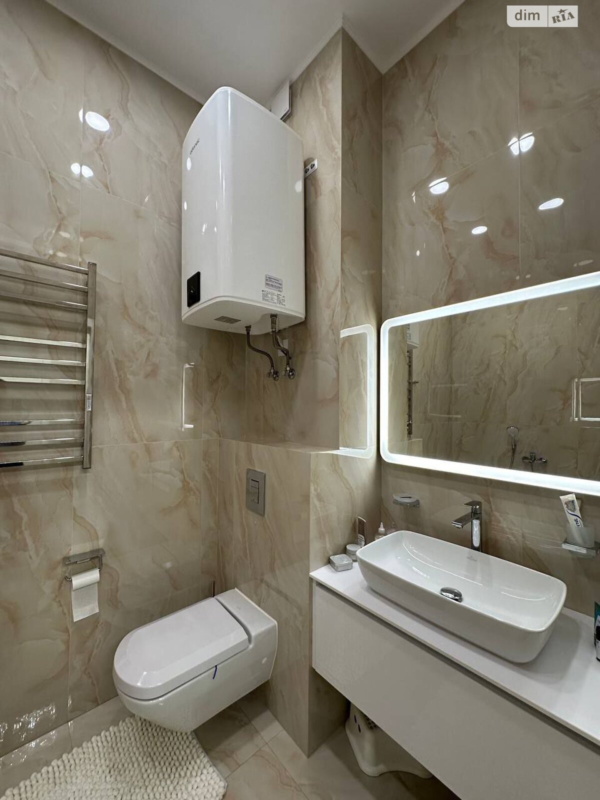 Продаж трикімнатної квартири в Одесі, на пров. Маячний, район Дача Ковалевського фото 1 Продаж трикімнатної квартири в Одесі, на пров. Маячний, район Дача Ковалевського фото 1