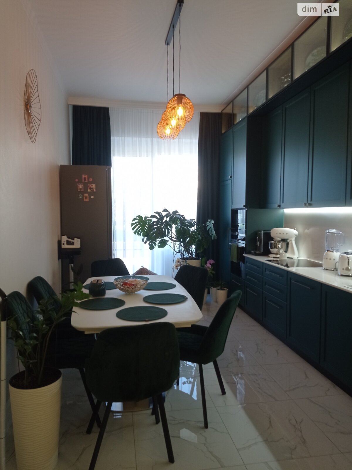 Продаж трикімнатної квартири в Одесі, на пров. Маячний 7, район Дача Ковалевського фото 1 Продаж трикімнатної квартири в Одесі, на пров. Маячний 7, район Дача Ковалевського фото 1