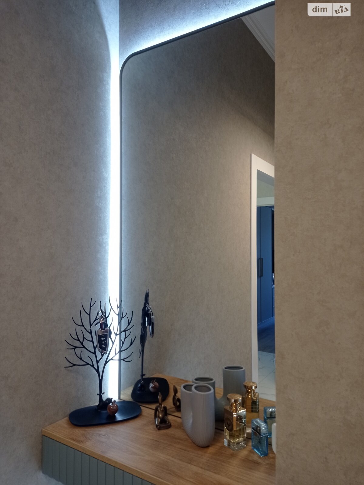 Продаж трикімнатної квартири в Одесі, на пров. Маячний 7, район Дача Ковалевського фото 1 Продаж трикімнатної квартири в Одесі, на пров. Маячний 7, район Дача Ковалевського фото 1