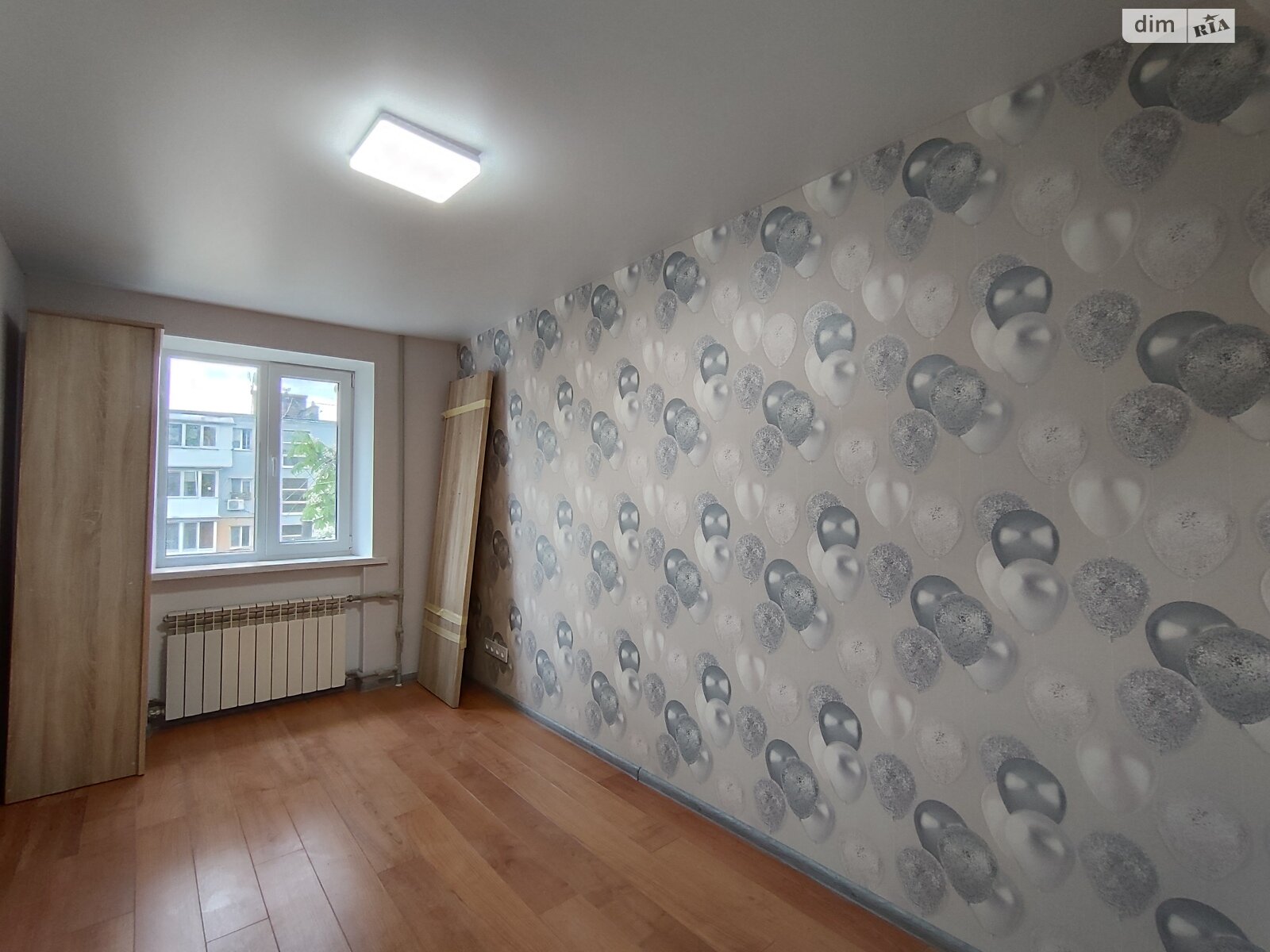 Продаж трикімнатної квартири в Одесі, на вул. Космонавта Комарова, район Дружба фото 1 Продаж трикімнатної квартири в Одесі, на вул. Космонавта Комарова, район Дружба фото 1