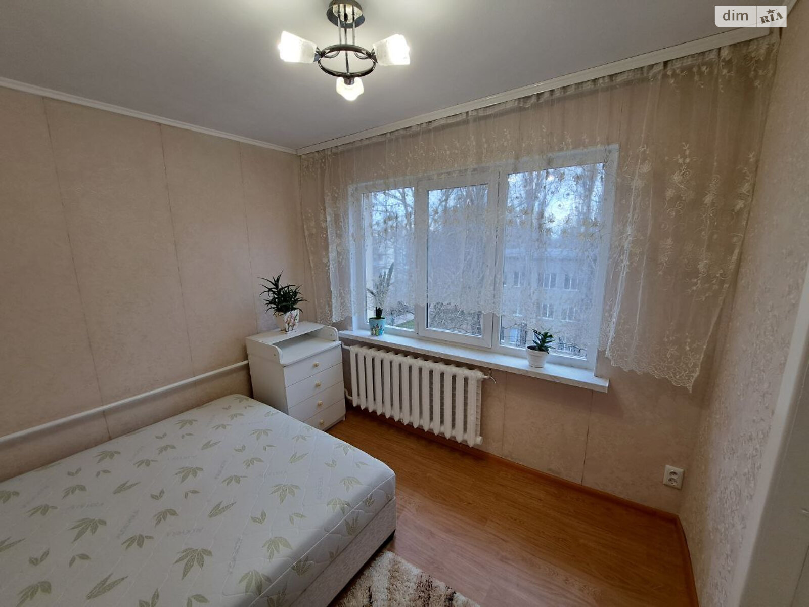 Продаж трикімнатної квартири в Одесі, на вул. Варненська 15, район Дружба фото 1 Продаж трикімнатної квартири в Одесі, на вул. Варненська 15, район Дружба фото 1