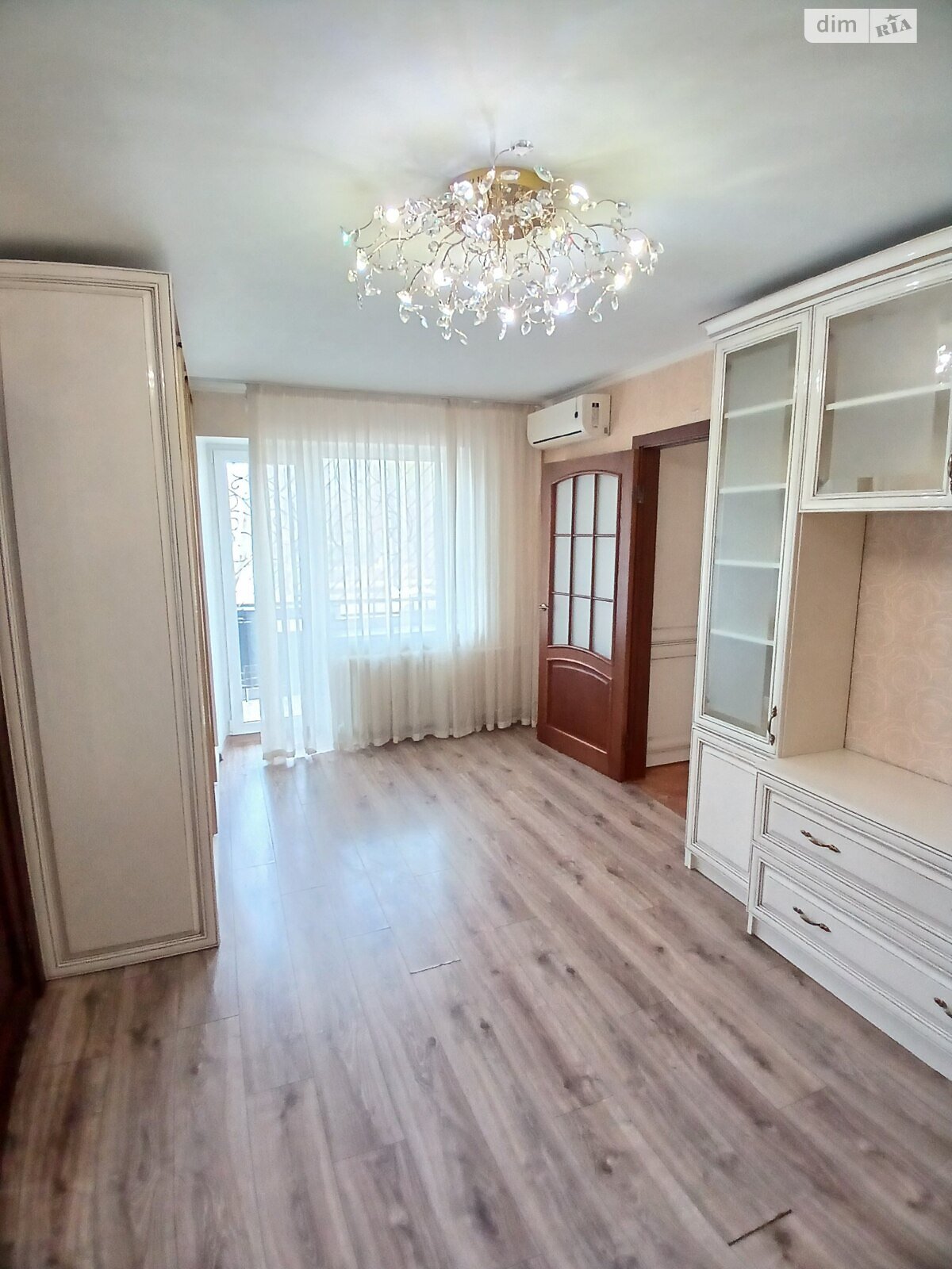 Продаж двокімнатної квартири в Одесі, на вул. Варненська 17, район Дружба фото 1 Продаж двокімнатної квартири в Одесі, на вул. Варненська 17, район Дружба фото 1