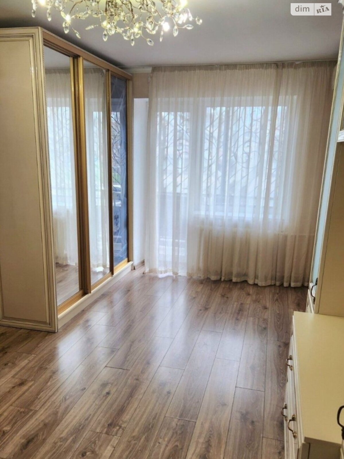 Продаж двокімнатної квартири в Одесі, на вул. Варненська 17, район Дружба фото 1 Продаж двокімнатної квартири в Одесі, на вул. Варненська 17, район Дружба фото 1