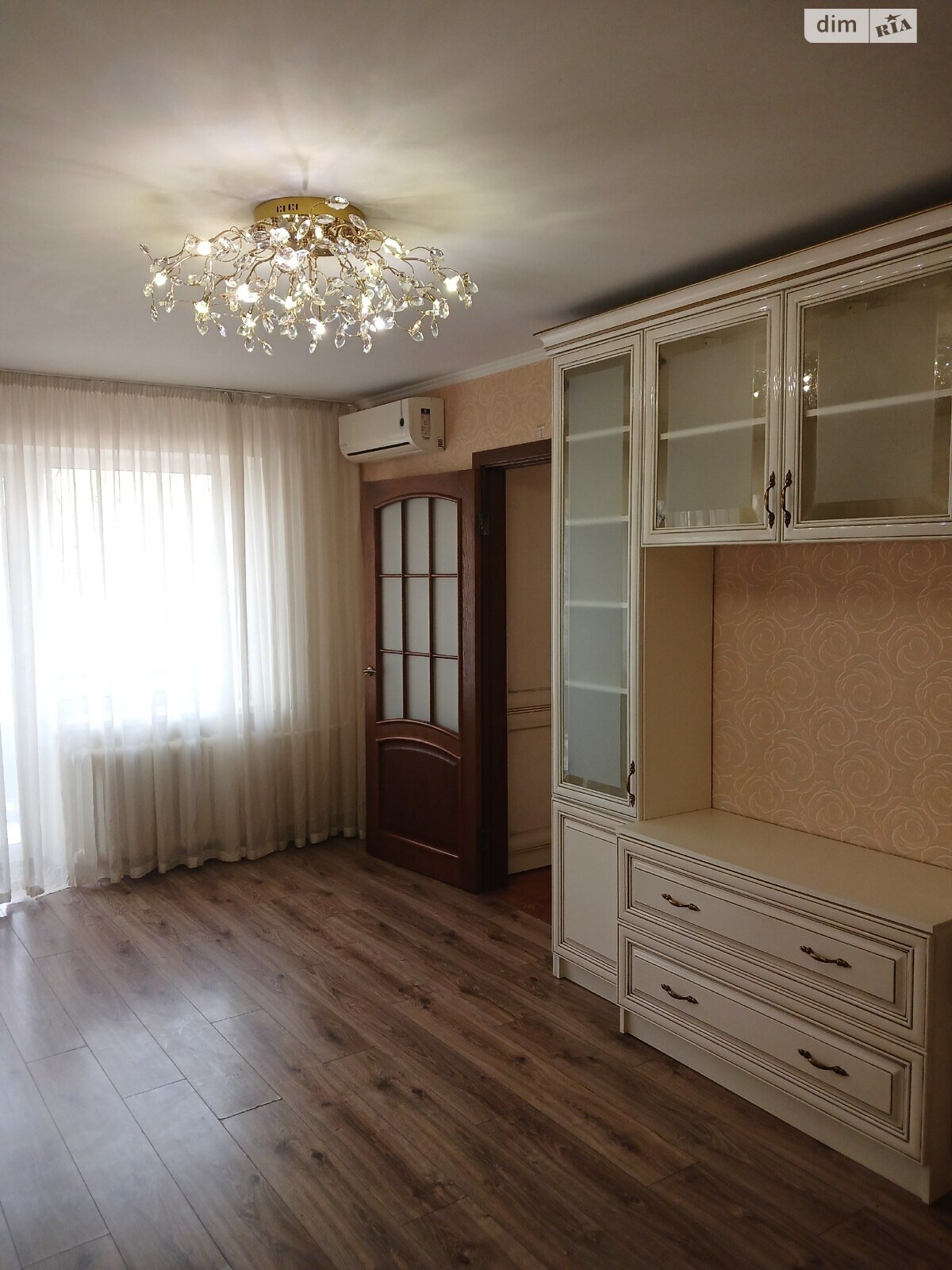 Продаж двокімнатної квартири в Одесі, на вул. Варненська 17, район Дружба фото 1 Продаж двокімнатної квартири в Одесі, на вул. Варненська 17, район Дружба фото 1