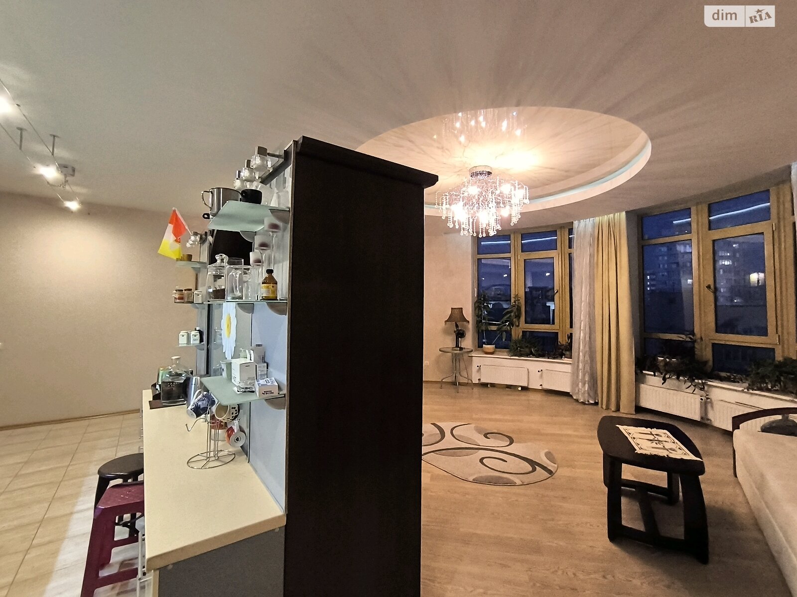 Продаж двокімнатної квартири в Одесі, на дор. Фонтанська 49/1, фото 1 Продаж двокімнатної квартири в Одесі, на дор. Фонтанська 49/1, фото 1