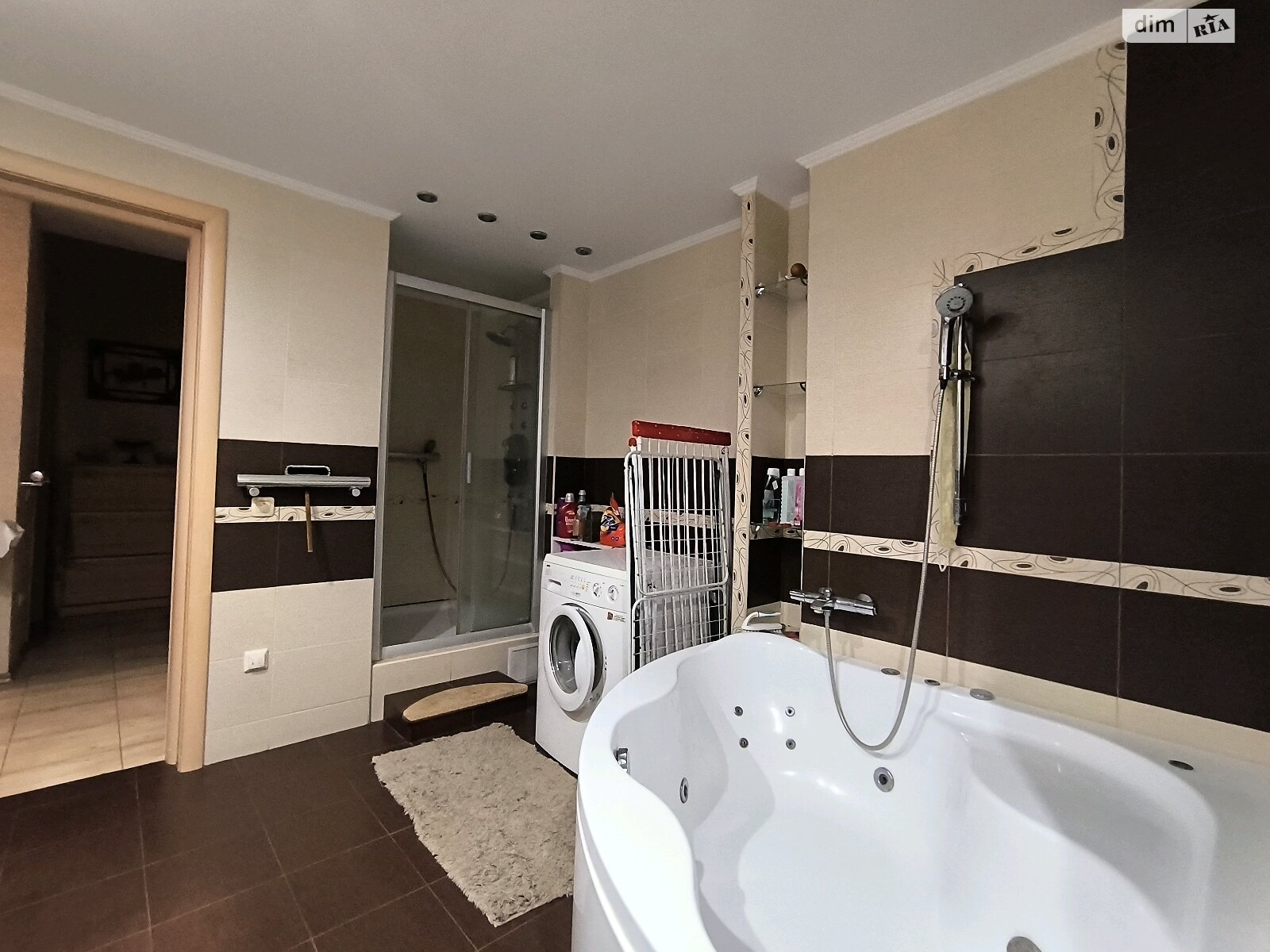 Продаж двокімнатної квартири в Одесі, на дор. Фонтанська 49/1, фото 1 Продаж двокімнатної квартири в Одесі, на дор. Фонтанська 49/1, фото 1
