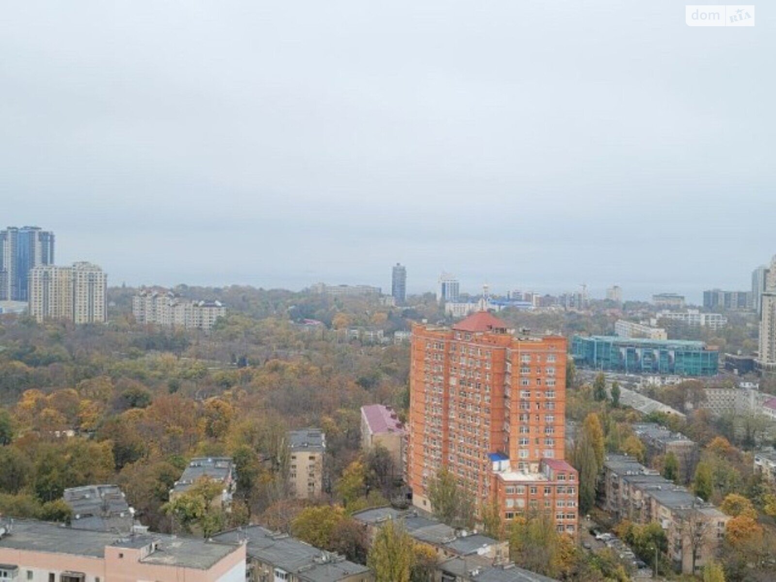 Продажа четырехкомнатной квартиры в Одессе, на дор. Фонтанская 25, район Малый Фонтан фото 1