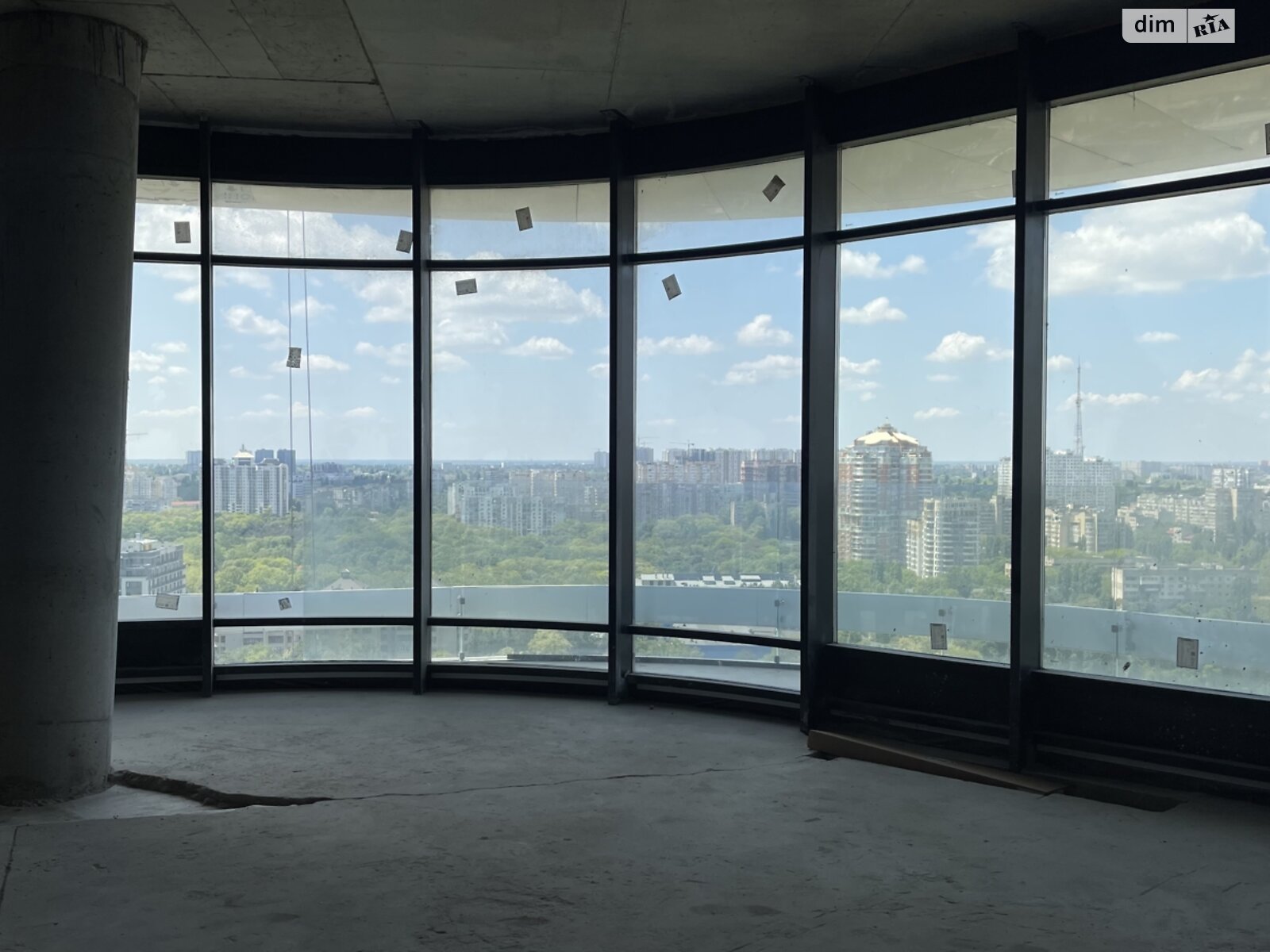 Продажа четырехкомнатной квартиры в Одессе, на бул. Французский 63/65, фото 1 Продажа четырехкомнатной квартиры в Одессе, на бул. Французский 63/65, фото 1