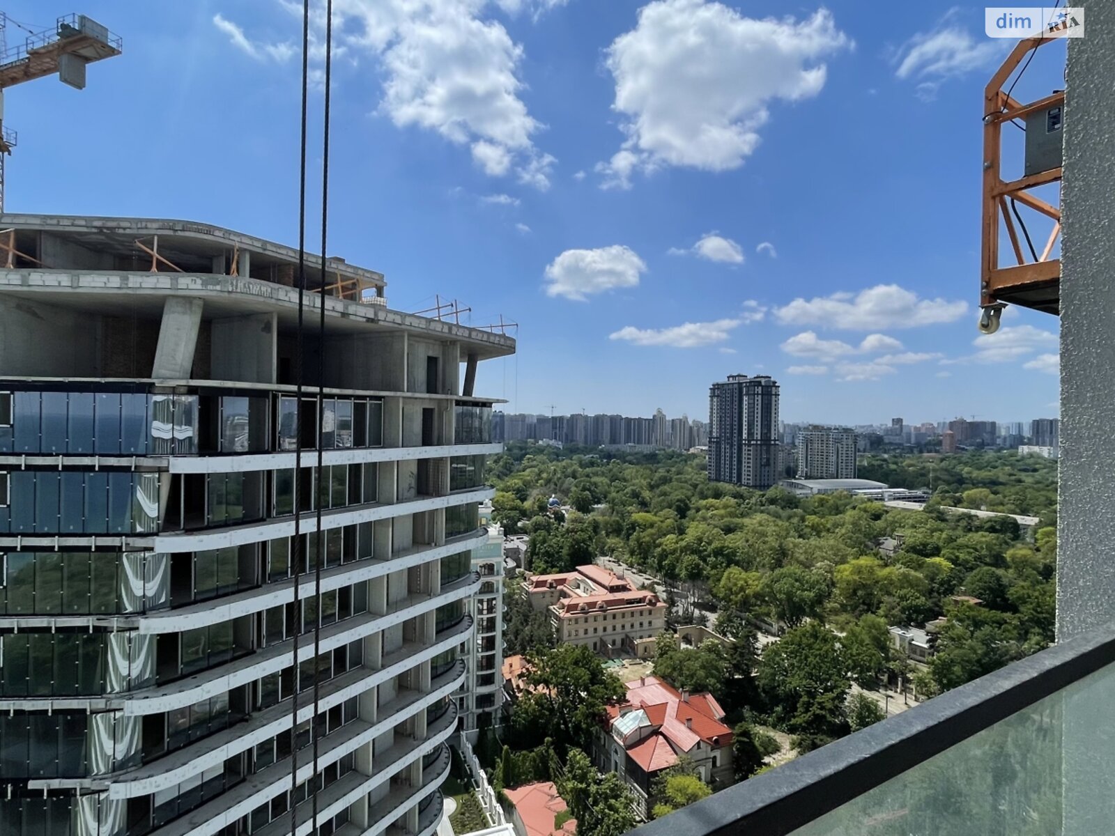Продажа четырехкомнатной квартиры в Одессе, на бул. Французский 63/65, фото 1 Продажа четырехкомнатной квартиры в Одессе, на бул. Французский 63/65, фото 1