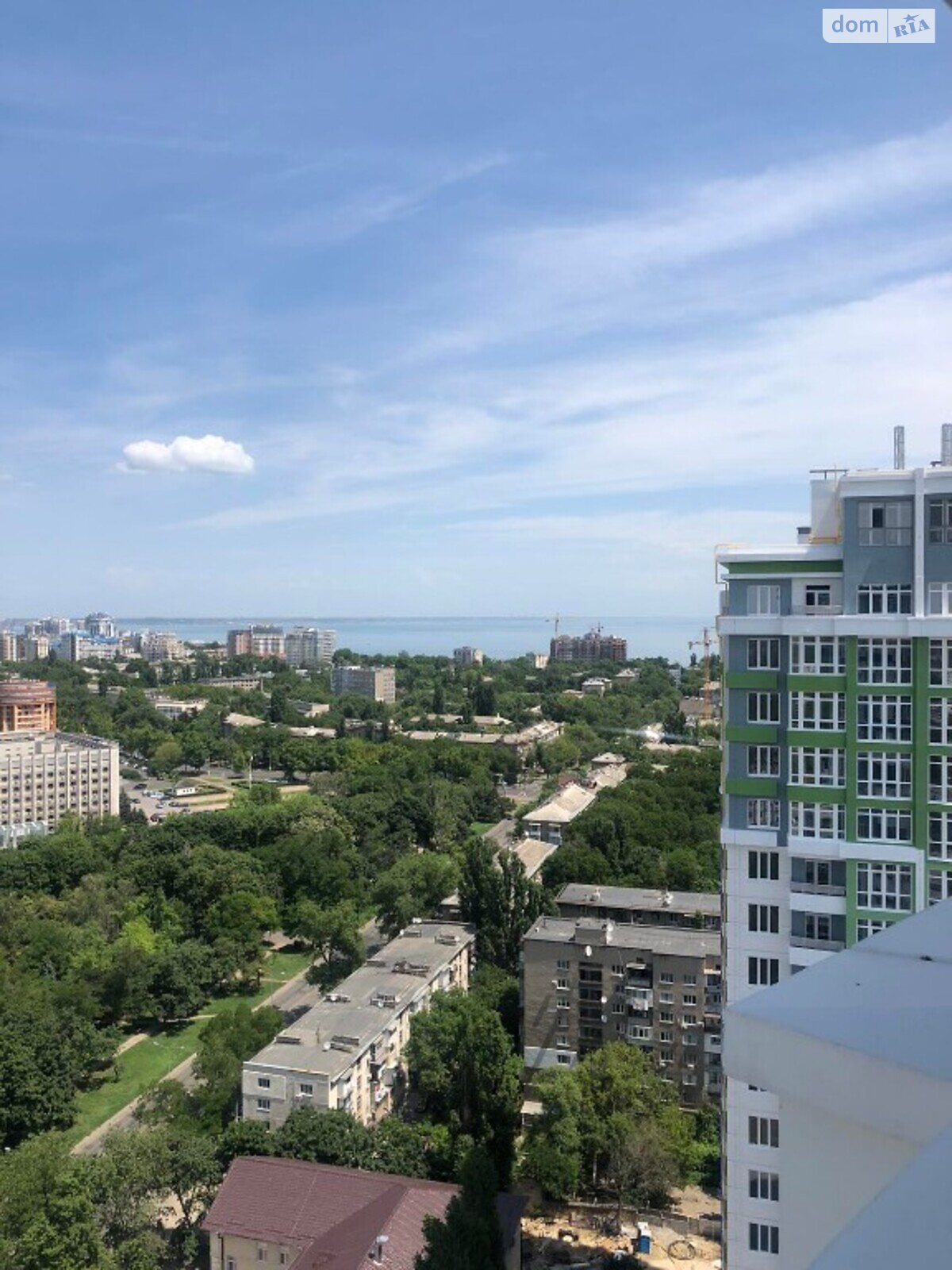 Продажа трехкомнатной квартиры в Одессе, на ул. Гагарина 19, фото 1