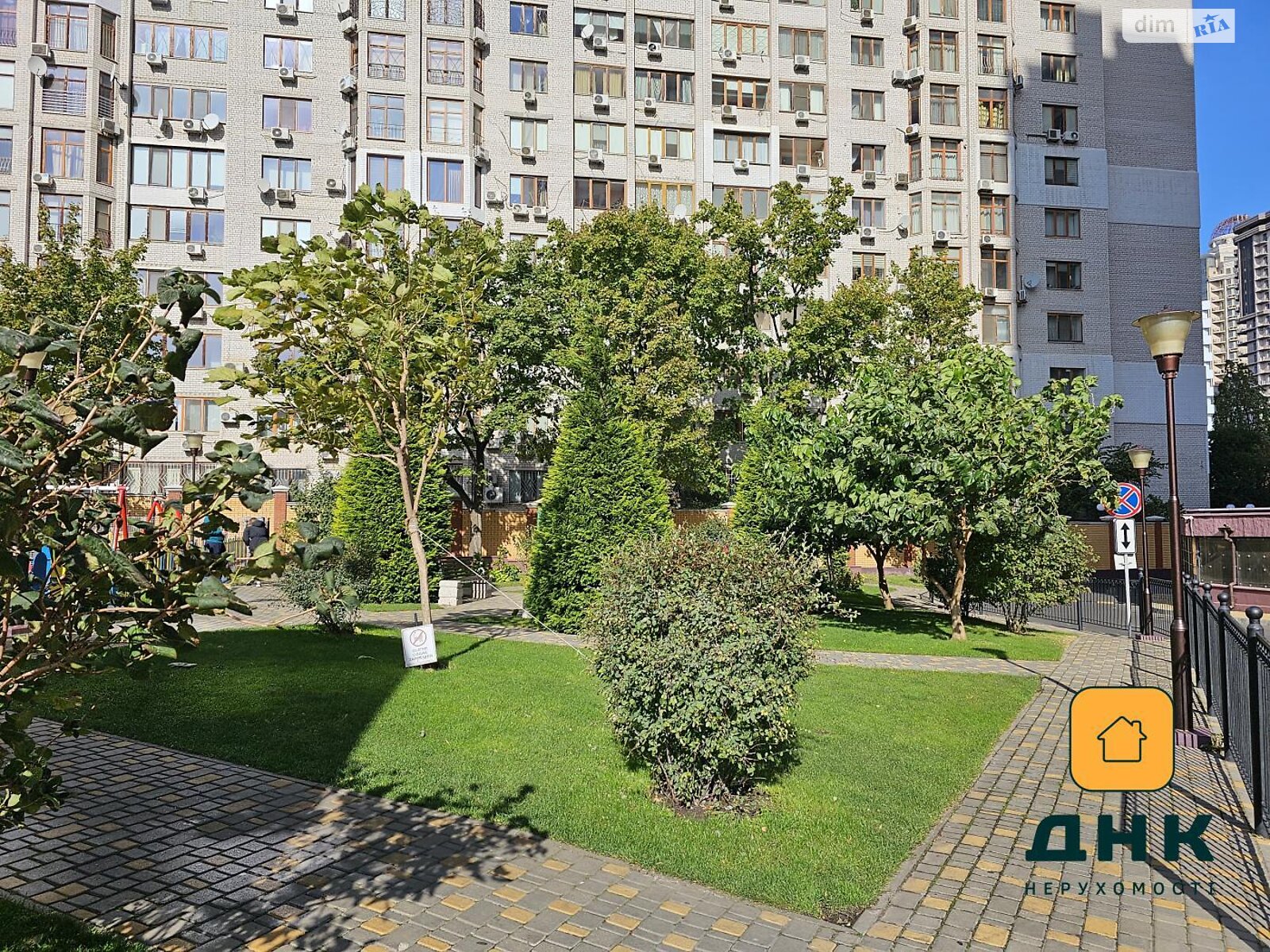 Продажа четырехкомнатной квартиры в Одессе, на ул. Генуэзская, фото 1