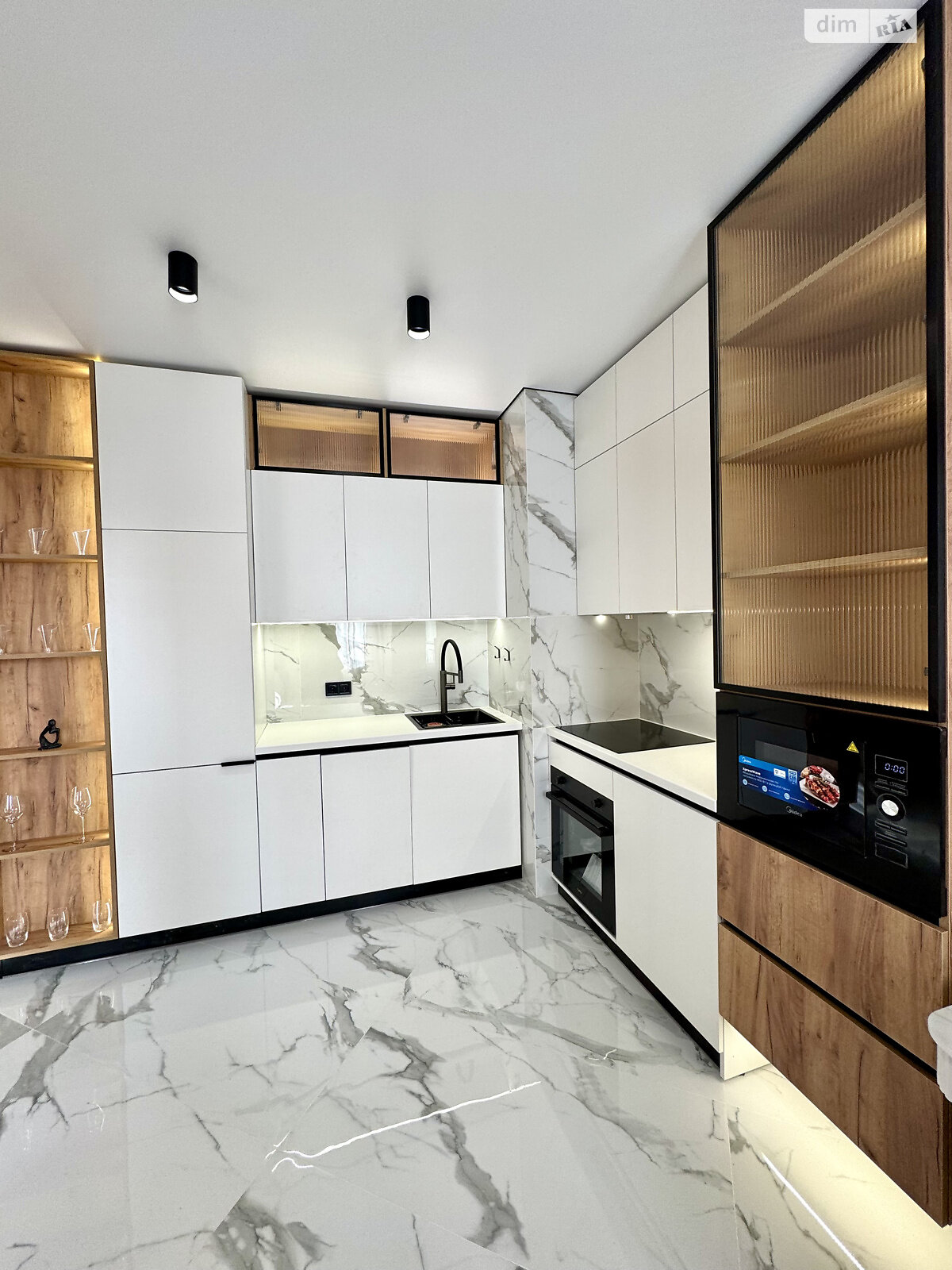 Продаж однокімнатної квартири в Одесі, на вул. Генуезька 1/1, фото 1