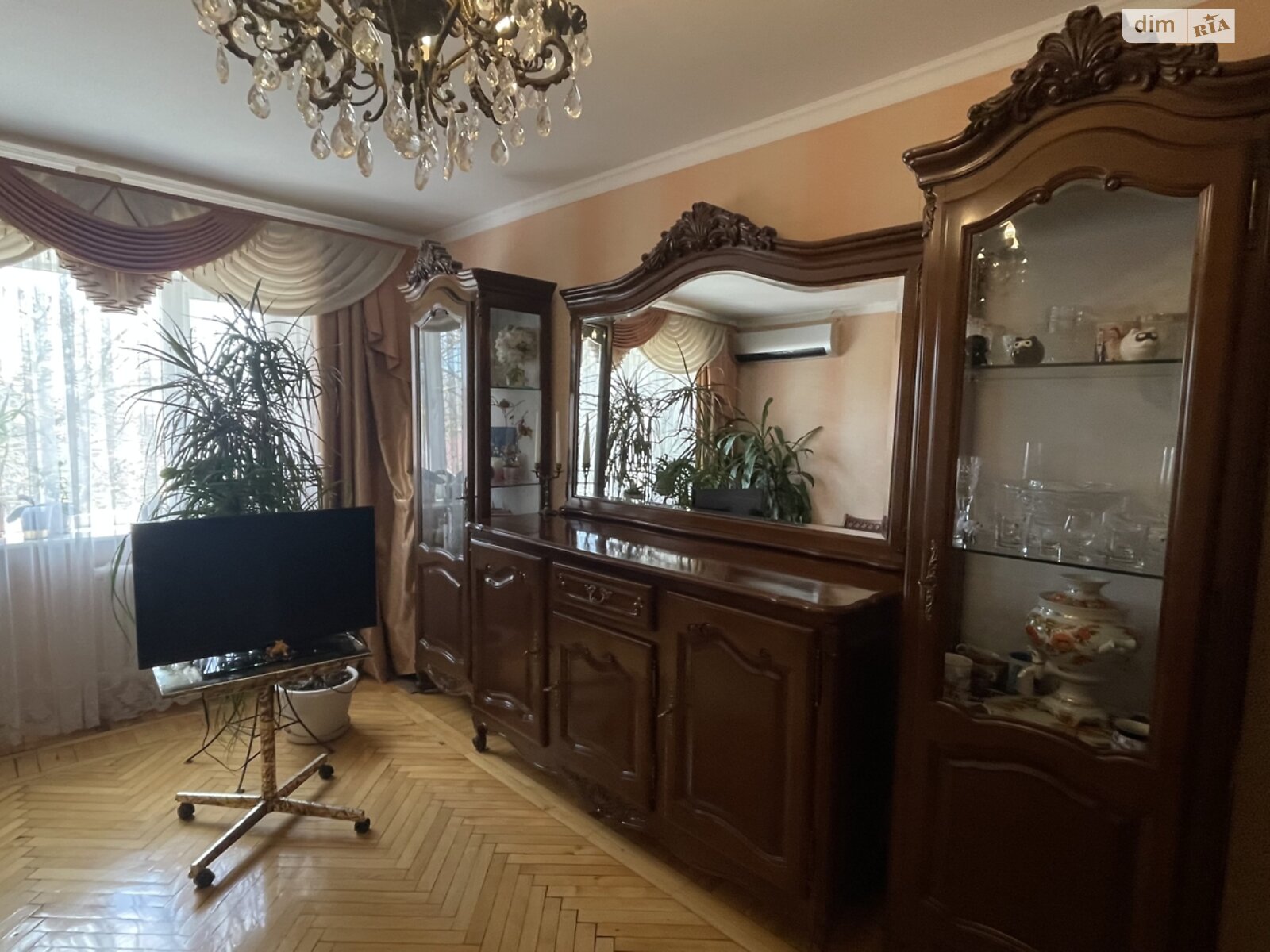 Продажа трехкомнатной квартиры в Одессе, на ул. Героев пограничников, фото 1 Продажа трехкомнатной квартиры в Одессе, на ул. Героев пограничников, фото 1