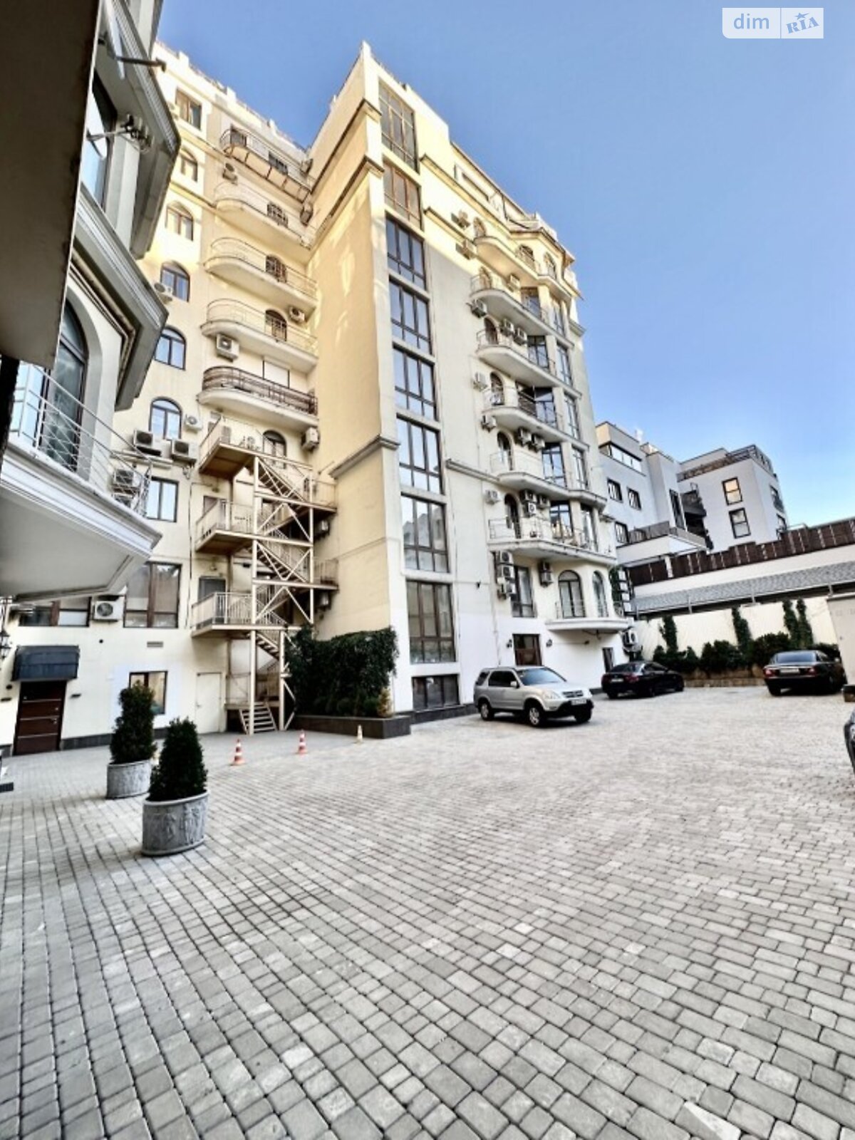 Продаж трикімнатної квартири в Одесі, на вул. Грецька 5, фото 1
