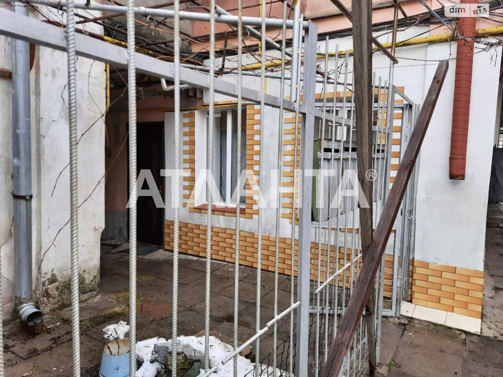 Продажа трехкомнатной квартиры в Одессе, на ул. Адмирала Лазарева, район Хаджибейский фото 1 Продажа трехкомнатной квартиры в Одессе, на ул. Адмирала Лазарева, район Хаджибейский фото 1