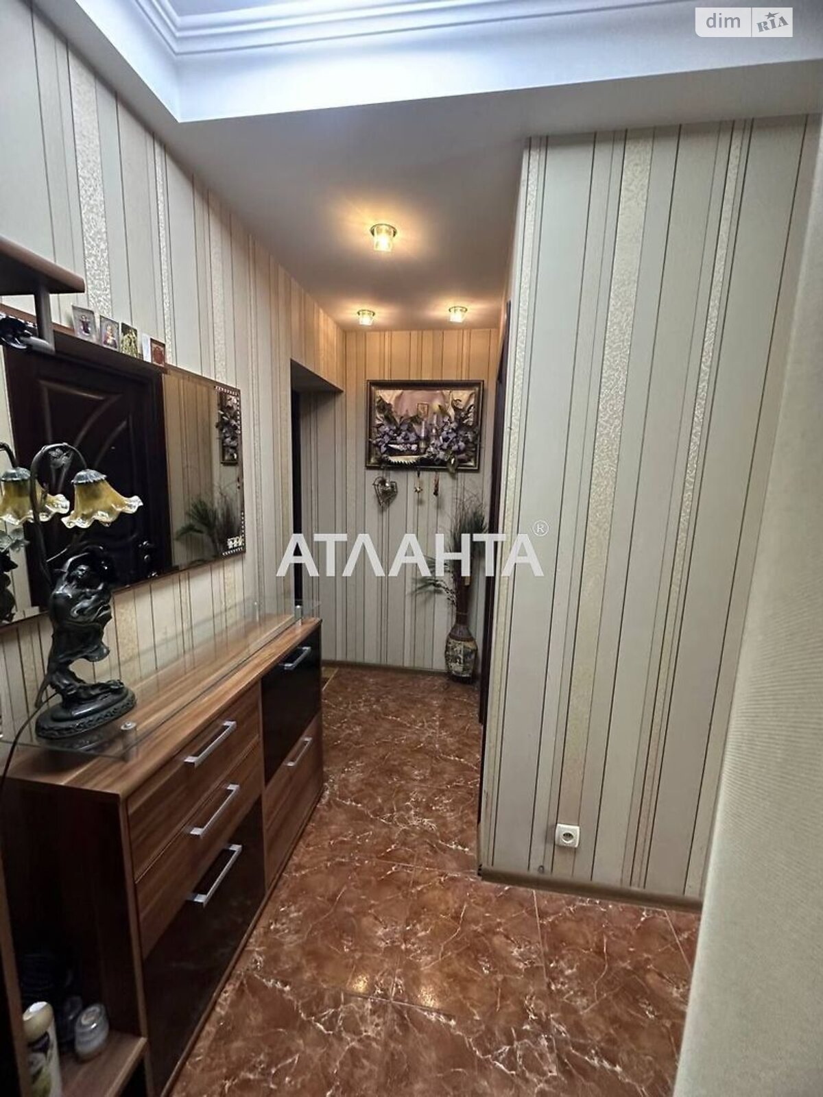 Продажа двухкомнатной квартиры в Одессе, на ул. Академика Филатова, район Хаджибейский фото 1