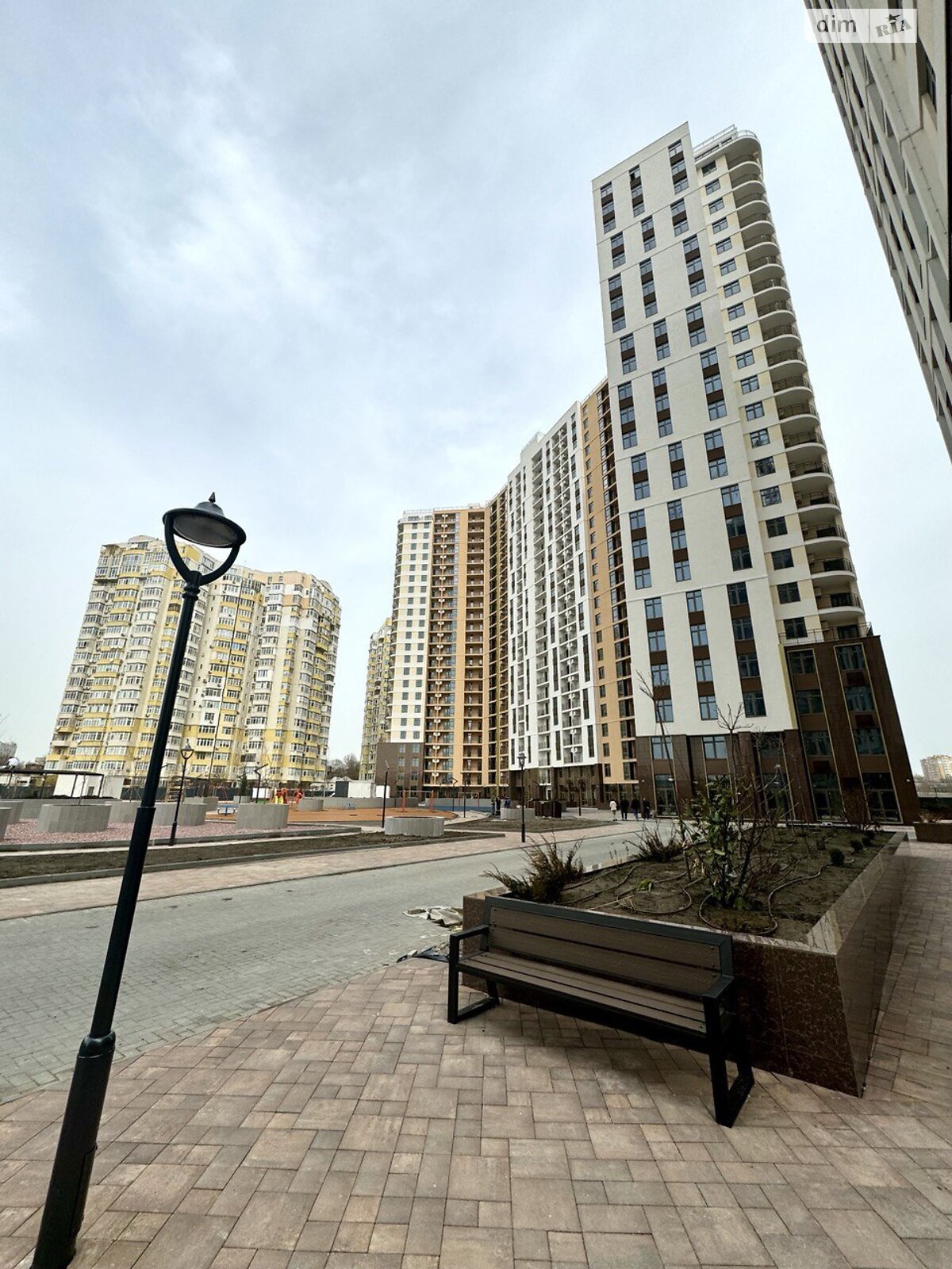 Продажа двухкомнатной квартиры в Одессе, на ул. Краснова 3 корпус 61, район Хаджибейский фото 1 Продажа двухкомнатной квартиры в Одессе, на ул. Краснова 3 корпус 61, район Хаджибейский фото 1