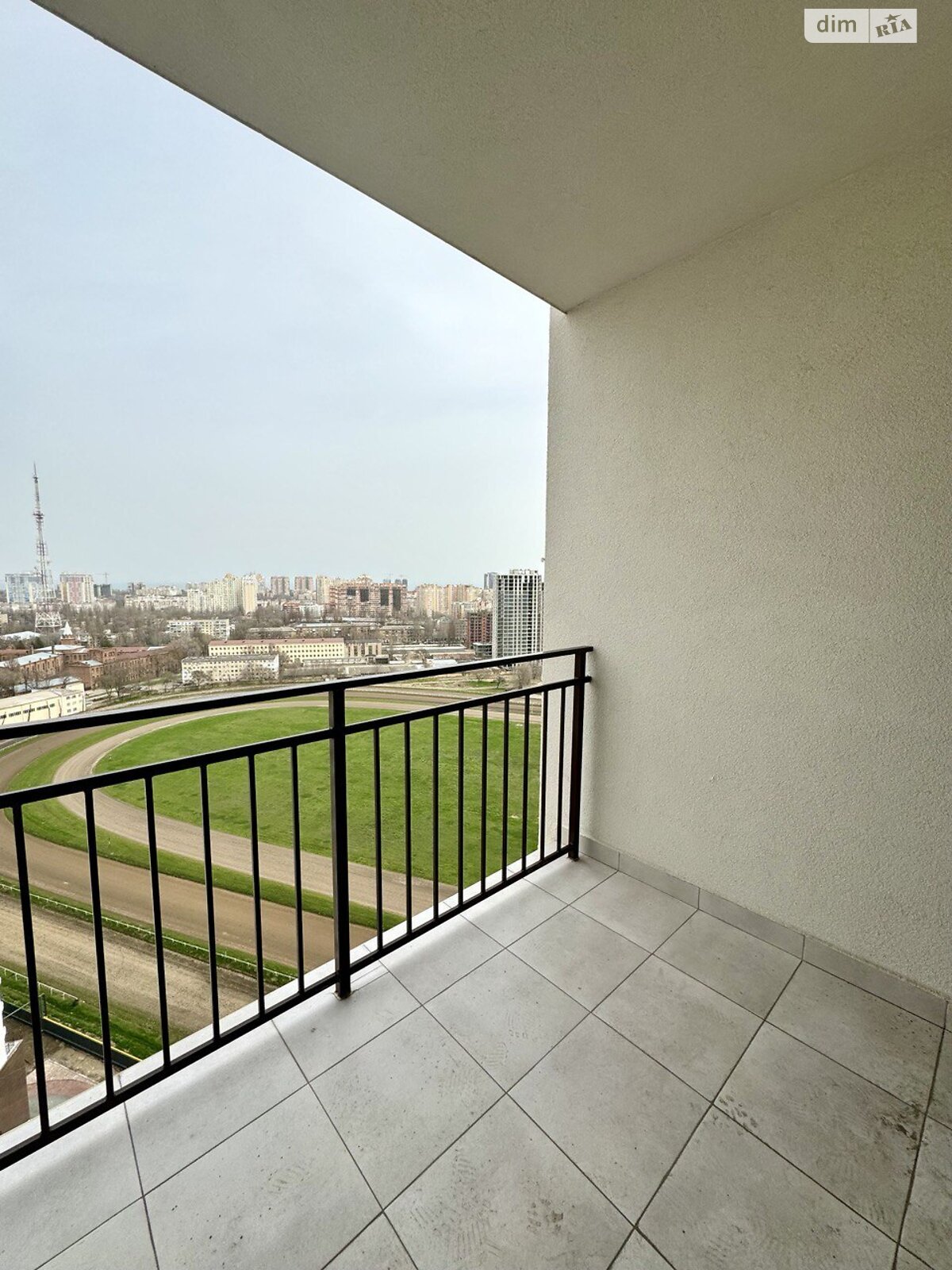 Продажа двухкомнатной квартиры в Одессе, на ул. Краснова 3 корпус 61, район Хаджибейский фото 1 Продажа двухкомнатной квартиры в Одессе, на ул. Краснова 3 корпус 61, район Хаджибейский фото 1