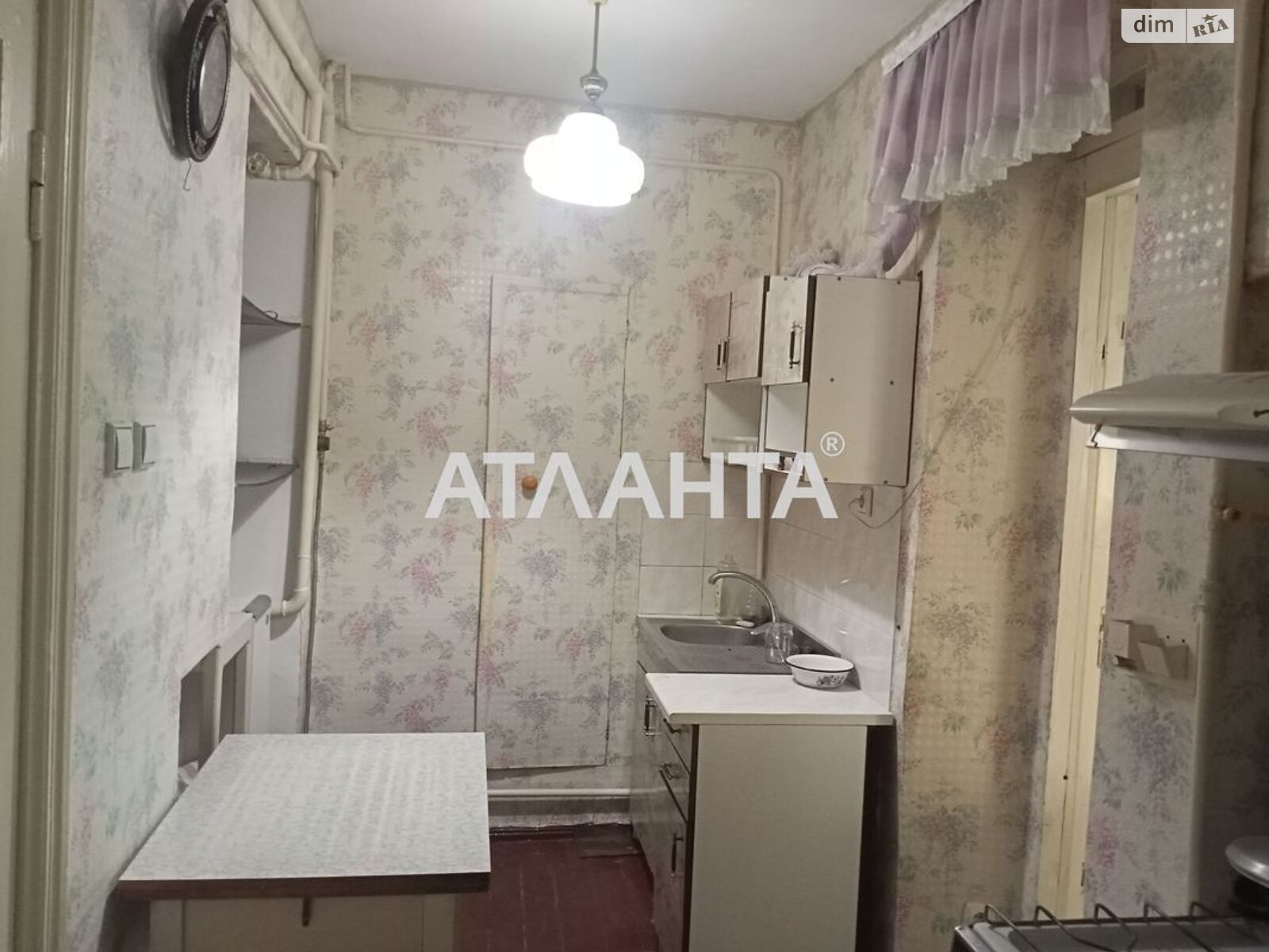 Продажа двухкомнатной квартиры в Одессе, на ул. Богдана Хмельницкого, район Хаджибейский фото 1 Продажа двухкомнатной квартиры в Одессе, на ул. Богдана Хмельницкого, район Хаджибейский фото 1
