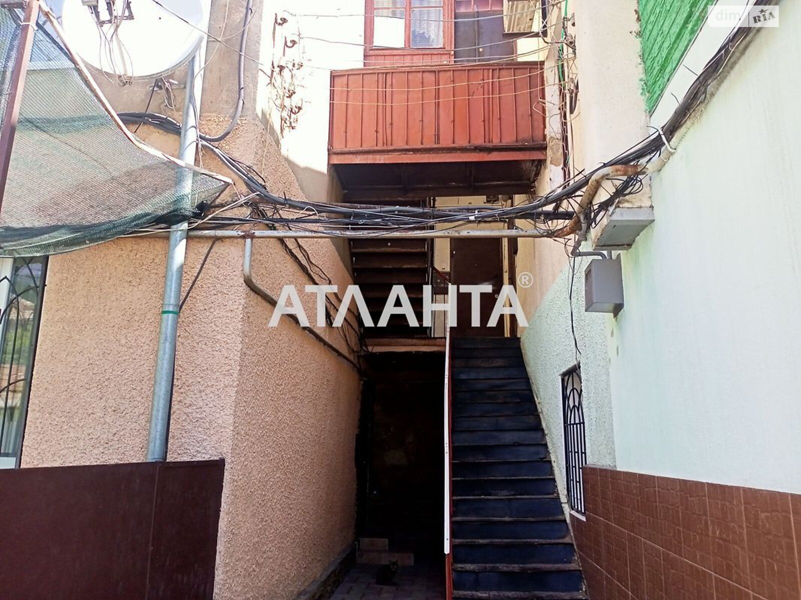 Продажа двухкомнатной квартиры в Одессе, на ул. Богдана Хмельницкого, район Хаджибейский фото 1 Продажа двухкомнатной квартиры в Одессе, на ул. Богдана Хмельницкого, район Хаджибейский фото 1