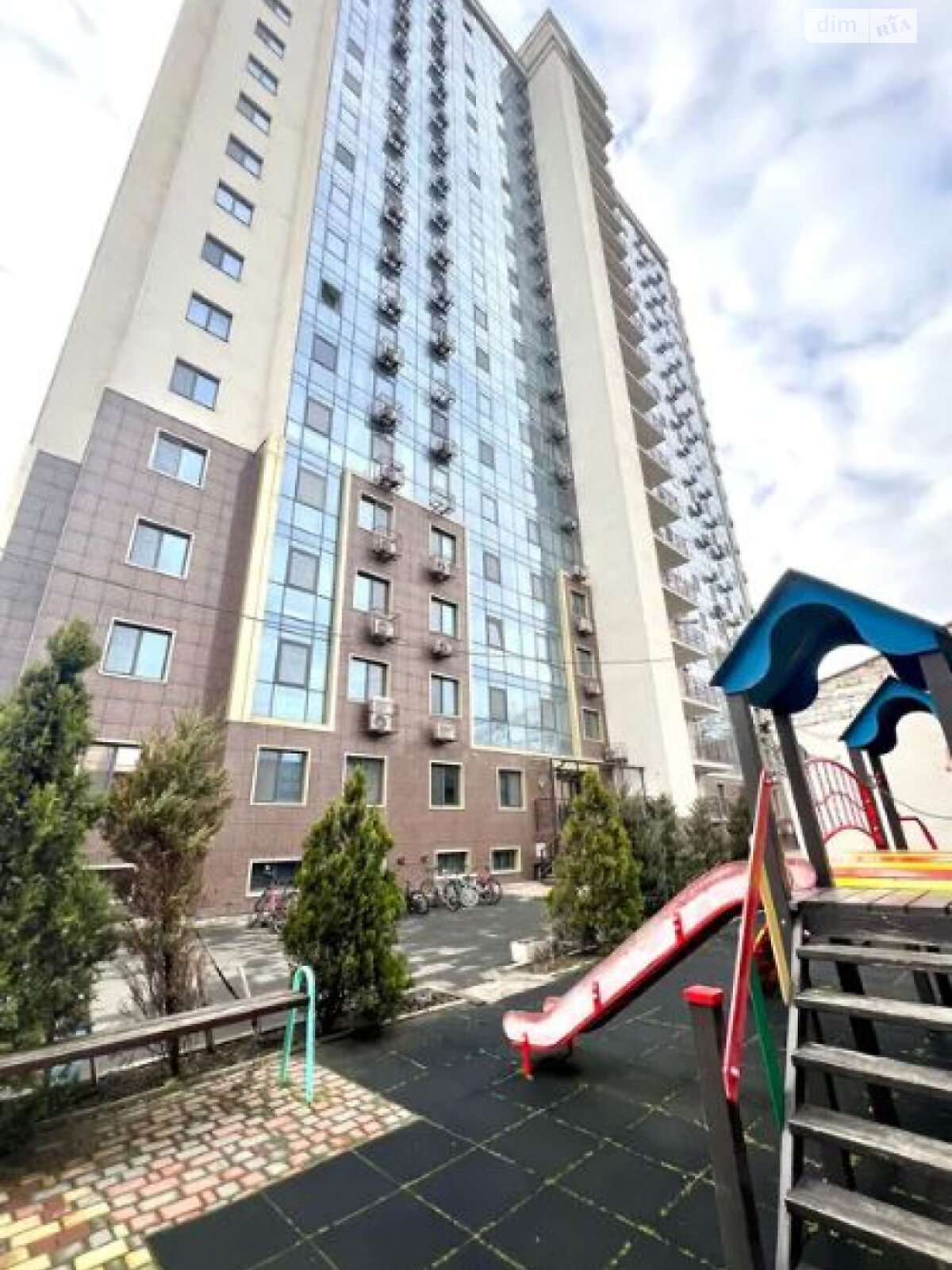 Продаж однокімнатної квартири в Одесі, на вул. Болгарська, район Хаджибейський фото 1 Продаж однокімнатної квартири в Одесі, на вул. Болгарська, район Хаджибейський фото 1