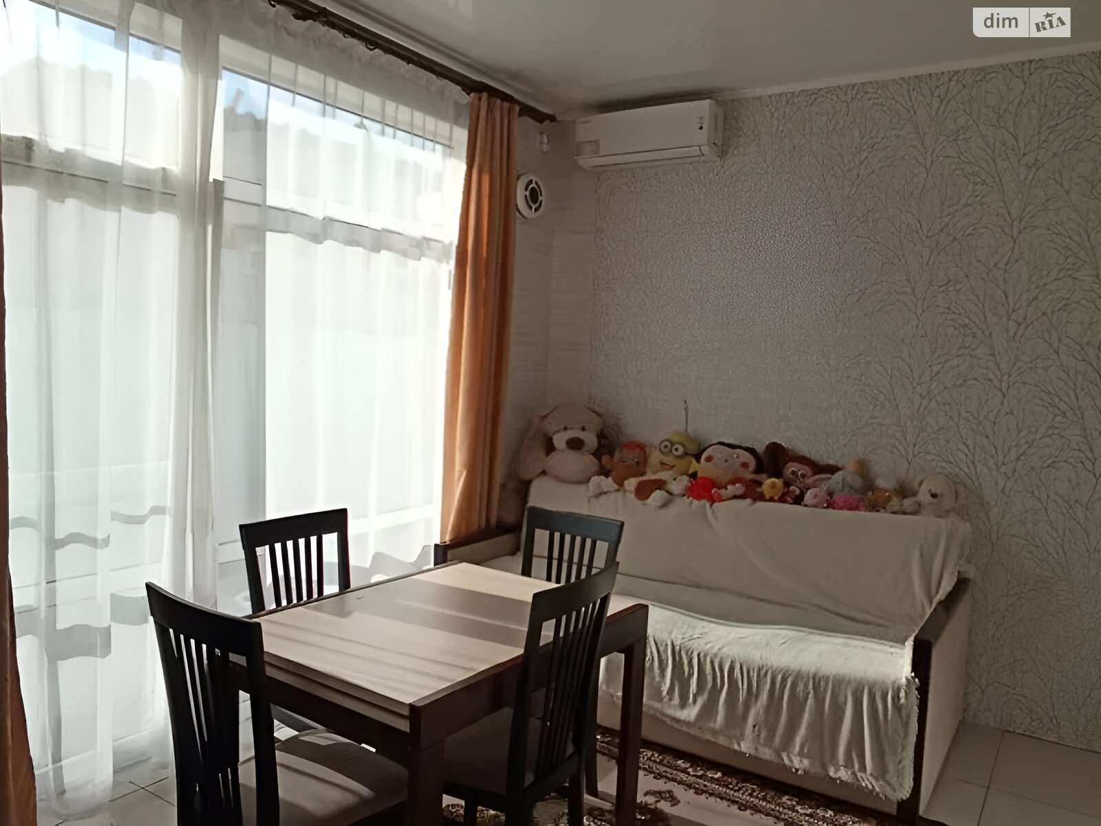 Продажа трехкомнатной квартиры в Одессе, на ул. Дальняя, район Хаджибейский фото 1 Продажа трехкомнатной квартиры в Одессе, на ул. Дальняя, район Хаджибейский фото 1