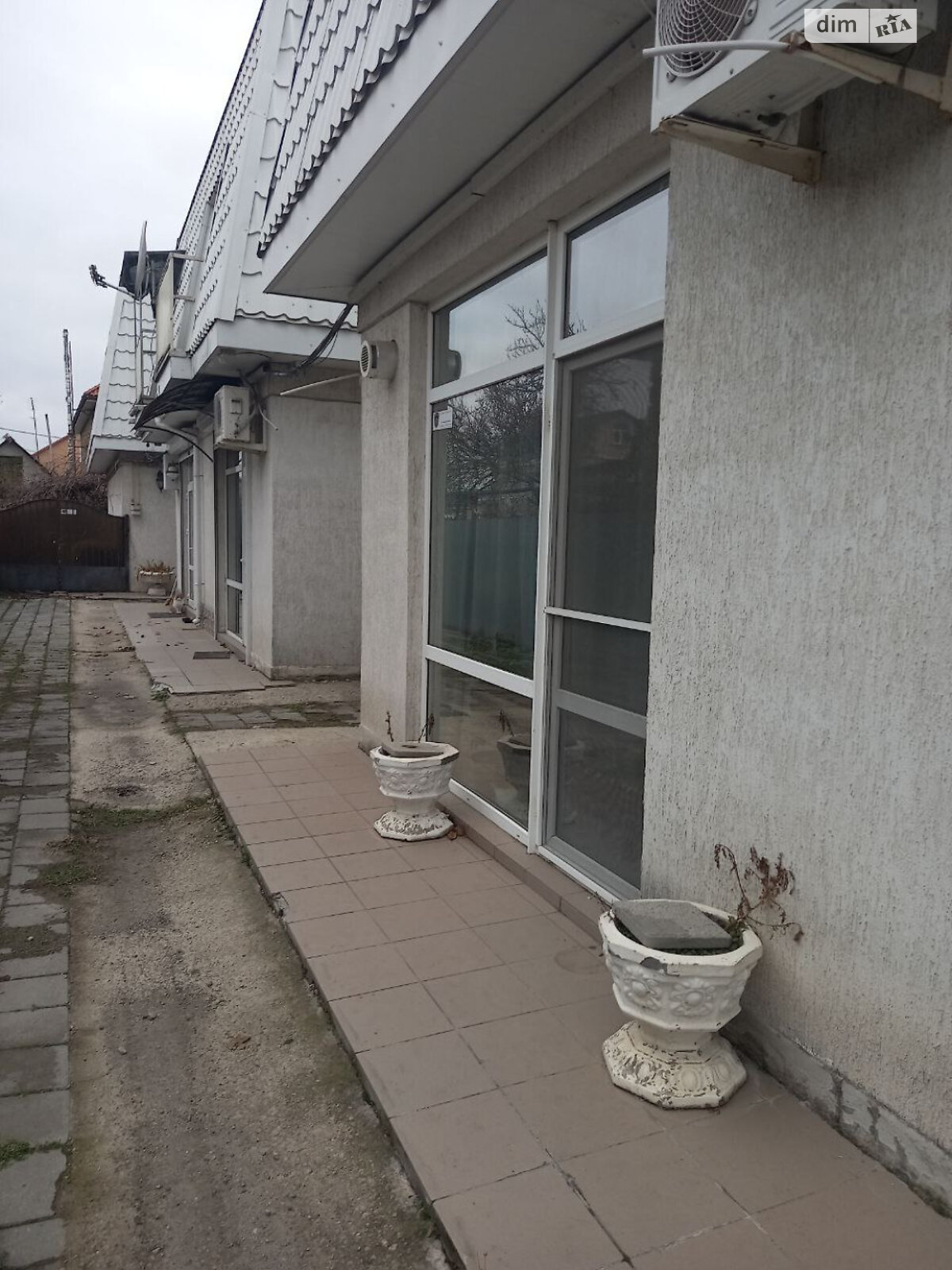 Продажа трехкомнатной квартиры в Одессе, на ул. Дальняя, район Хаджибейский фото 1 Продажа трехкомнатной квартиры в Одессе, на ул. Дальняя, район Хаджибейский фото 1