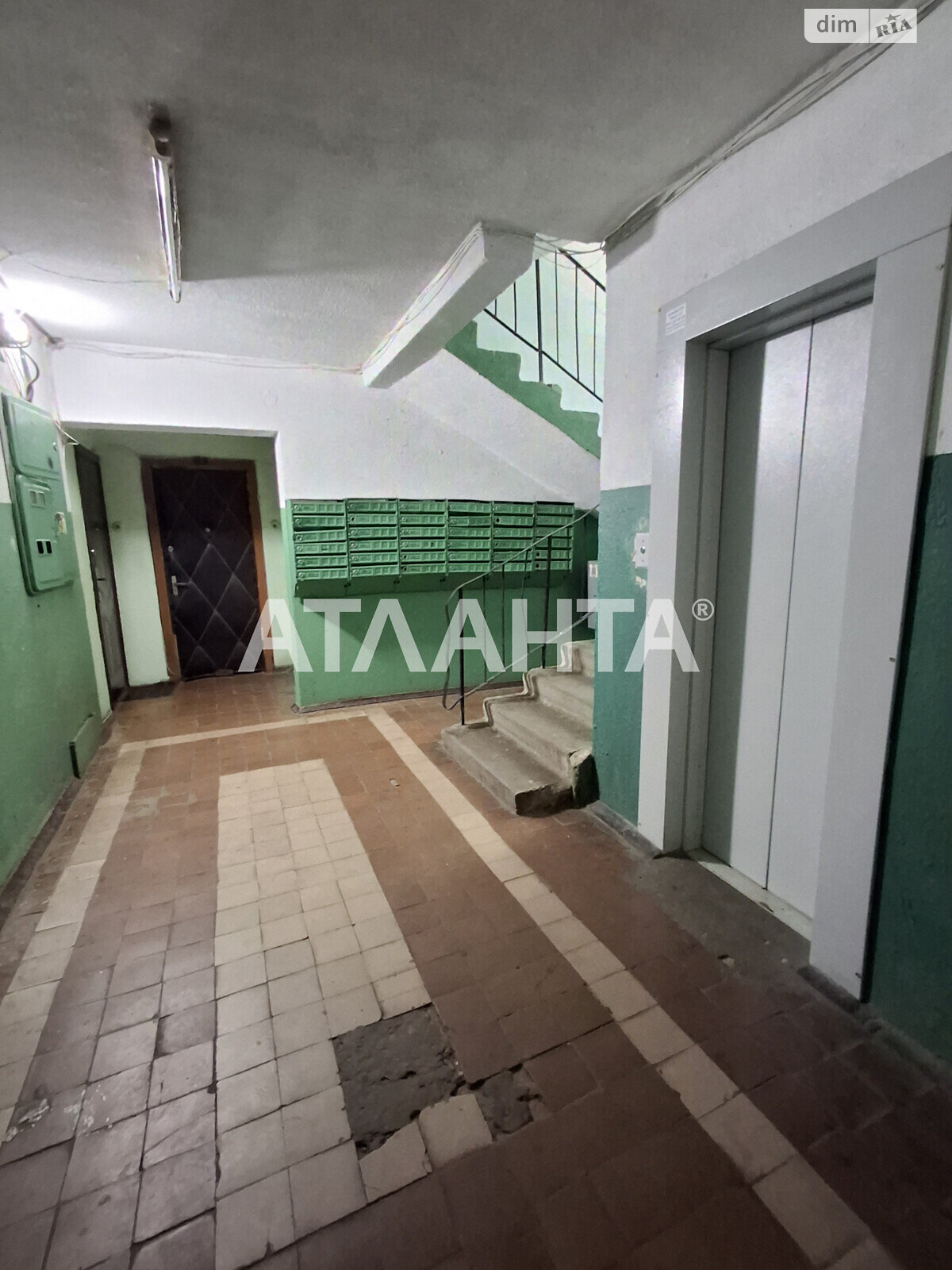 Продаж двокімнатної квартири в Одесі, на вул. Івана і Юрія Лип, район Хаджибейський фото 1 Продаж двокімнатної квартири в Одесі, на вул. Івана і Юрія Лип, район Хаджибейський фото 1