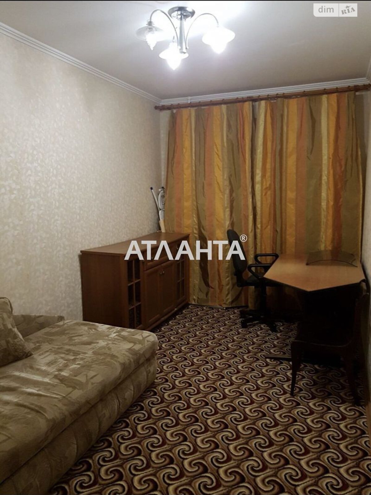 Продажа трехкомнатной квартиры в Одессе, на ул. Генерала Петрова, район Хаджибейский фото 1