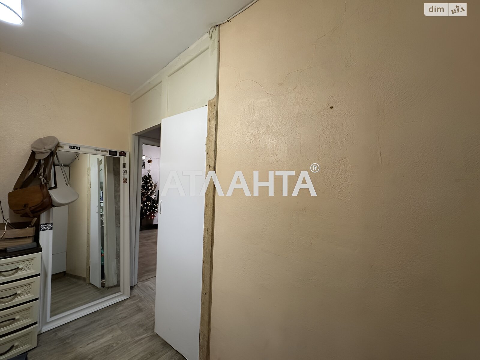 Продаж однокімнатної квартири в Одесі, на вул. Євгена Танцюри, район Хаджибейський фото 2 Продаж однокімнатної квартири в Одесі, на вул. Євгена Танцюри, район Хаджибейський фото 2