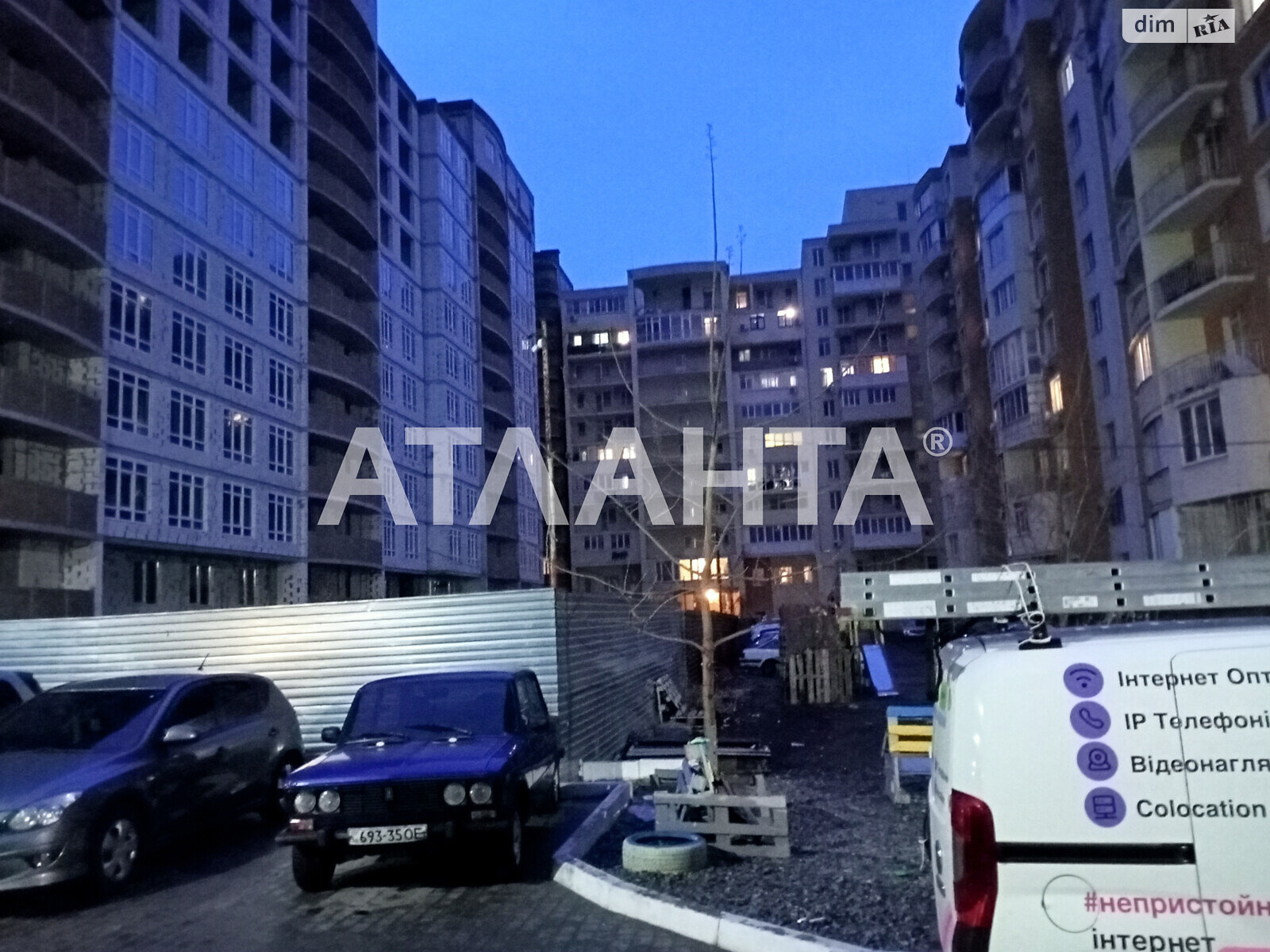 Продаж двокімнатної квартири в Одесі, на вул. Геннадія Афанасьєва, район Хаджибейський фото 2 Продаж двокімнатної квартири в Одесі, на вул. Геннадія Афанасьєва, район Хаджибейський фото 2