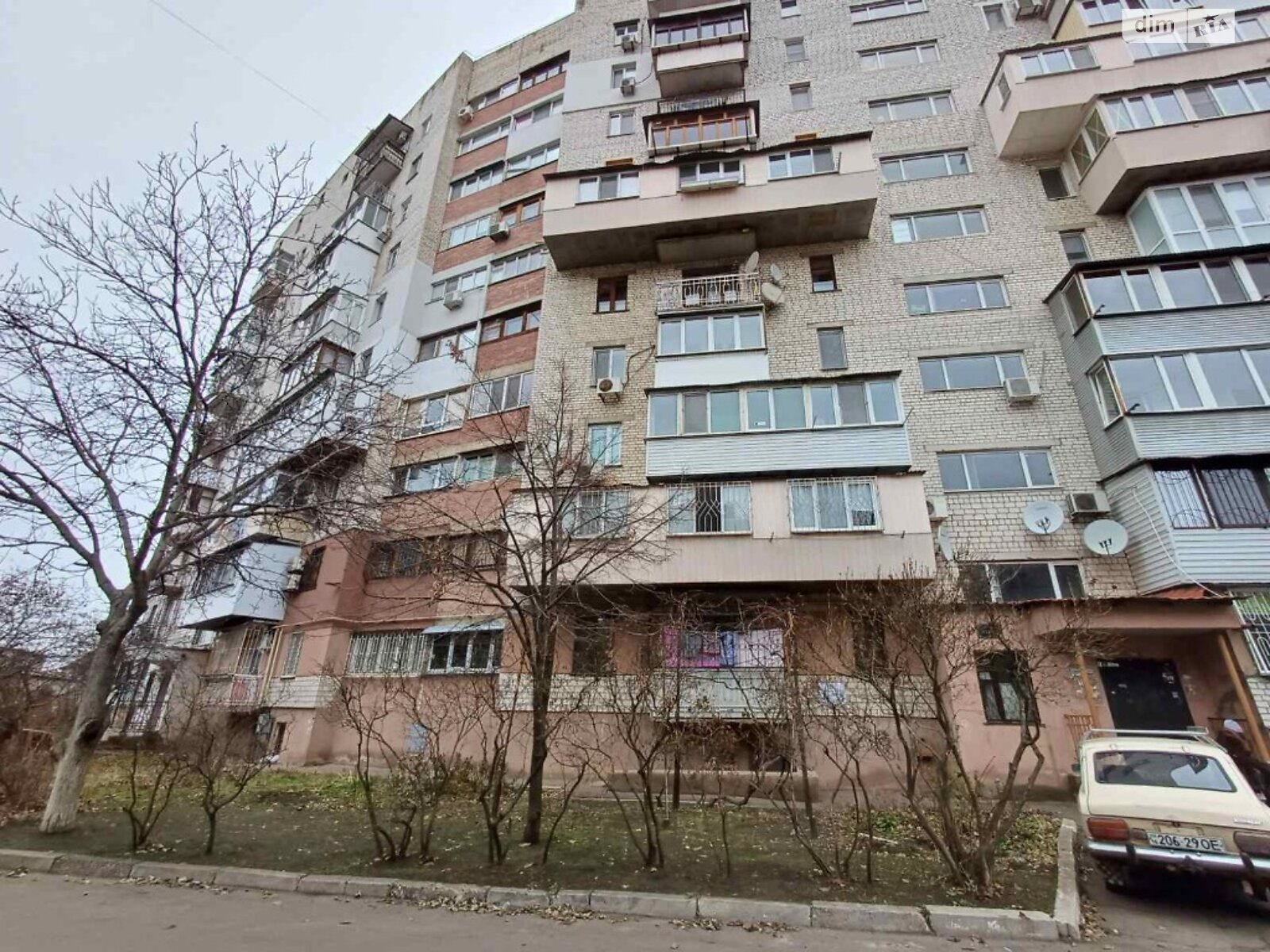 Продаж трикімнатної квартири в Одесі, на вул. Ріхтера Святослава 2Б, район Хаджибейський фото 1 Продаж трикімнатної квартири в Одесі, на вул. Ріхтера Святослава 2Б, район Хаджибейський фото 1