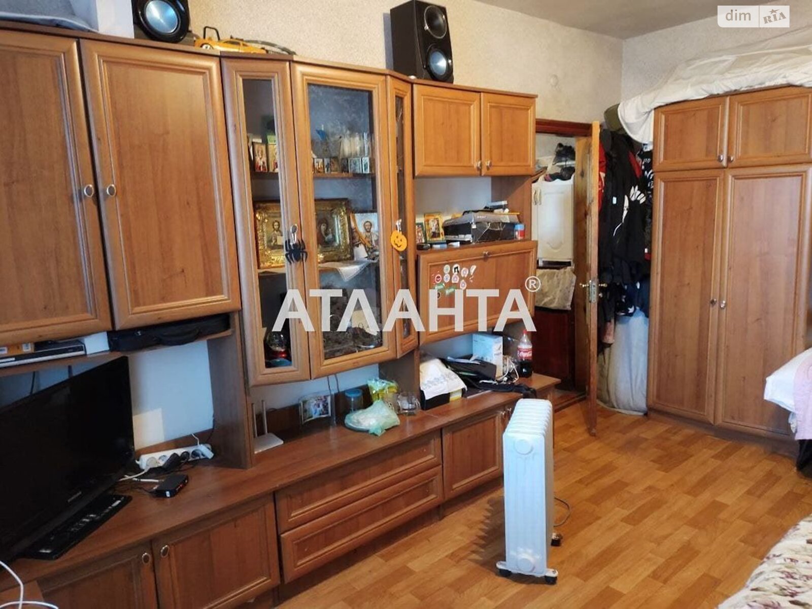 Продаж трикімнатної квартири в Одесі, на вул. Бугаївська, район Хаджибейський фото 1 Продаж трикімнатної квартири в Одесі, на вул. Бугаївська, район Хаджибейський фото 1