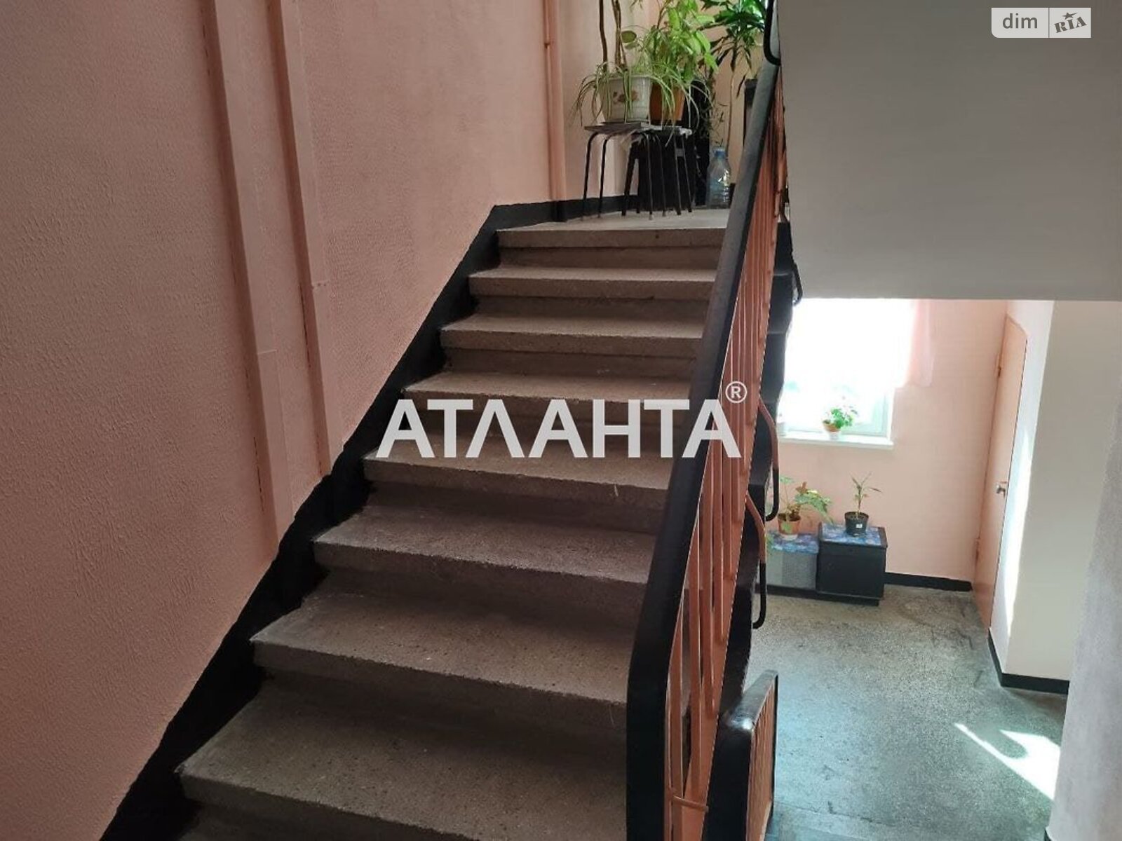 Продаж трикімнатної квартири в Одесі, на вул. Бугаївська, район Хаджибейський фото 1 Продаж трикімнатної квартири в Одесі, на вул. Бугаївська, район Хаджибейський фото 1