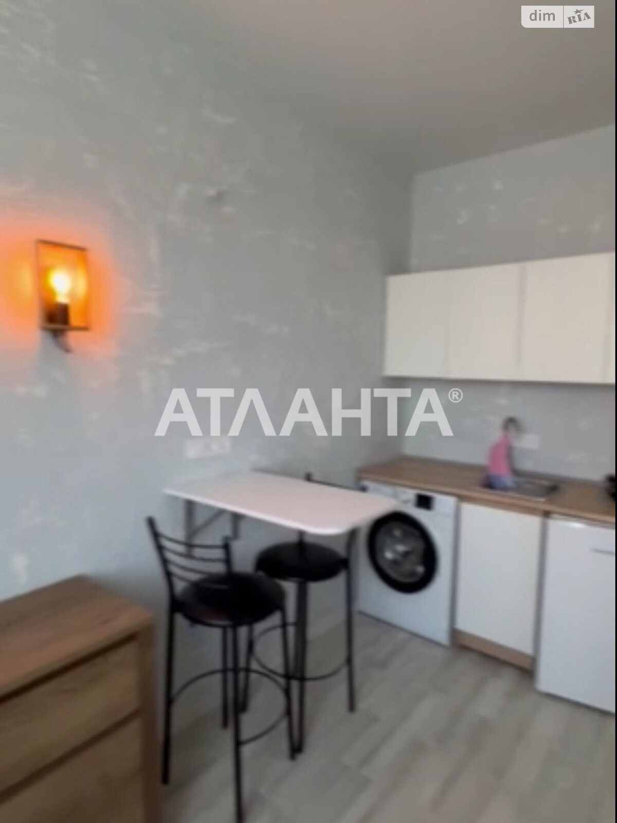 Продажа однокомнатной квартиры в Одессе, на ул. Бугаевская, район Хаджибейский фото 1 Продажа однокомнатной квартиры в Одессе, на ул. Бугаевская, район Хаджибейский фото 1