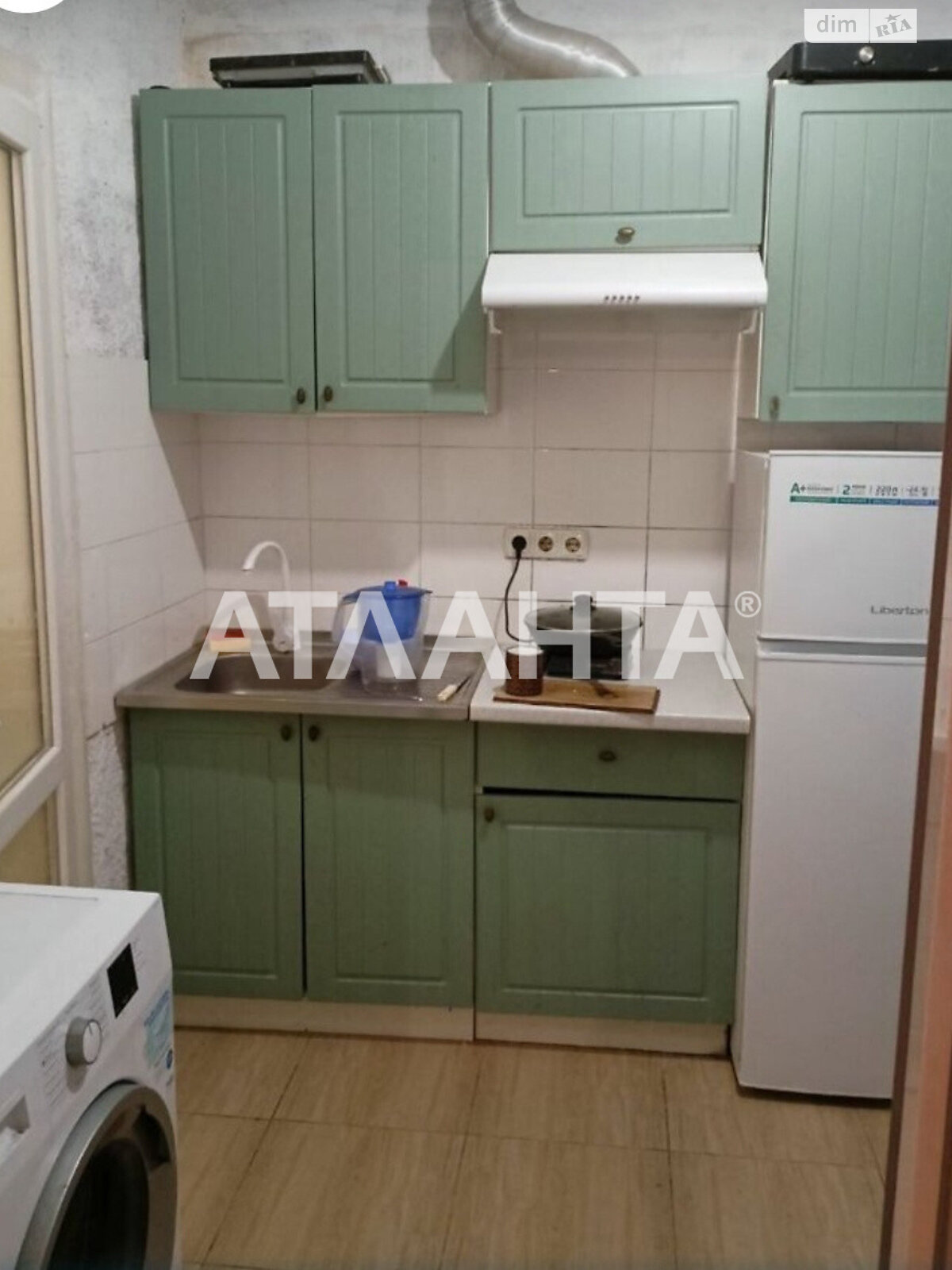 Продажа трехкомнатной квартиры в Одессе, на пер. Испанский, район Хаджибейский фото 1 Продажа трехкомнатной квартиры в Одессе, на пер. Испанский, район Хаджибейский фото 1