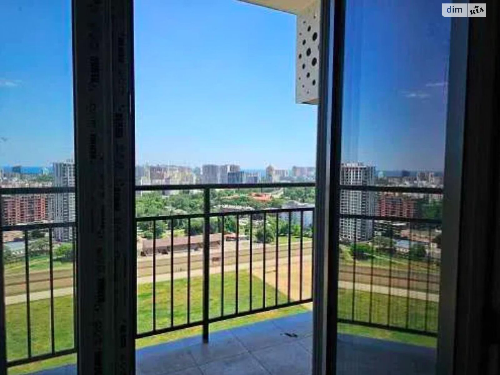 Продаж однокімнатної квартири в Одесі, на вул. Краснова, район Хаджибейський фото 1 Продаж однокімнатної квартири в Одесі, на вул. Краснова, район Хаджибейський фото 1