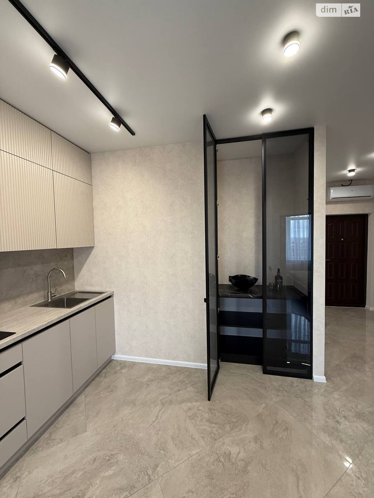 Продаж однокімнатної квартири в Одесі, на вул. Краснова 1А, район Хаджибейський фото 1