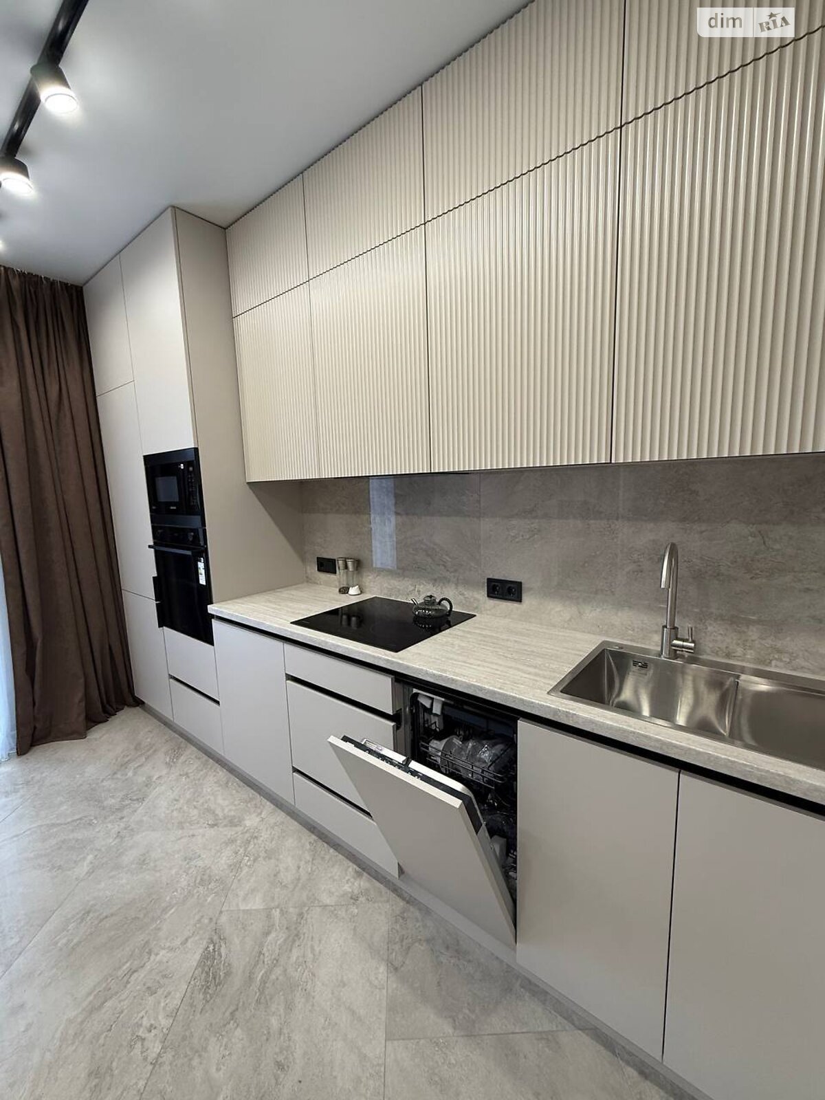 Продаж однокімнатної квартири в Одесі, на вул. Краснова 1А, район Хаджибейський фото 1