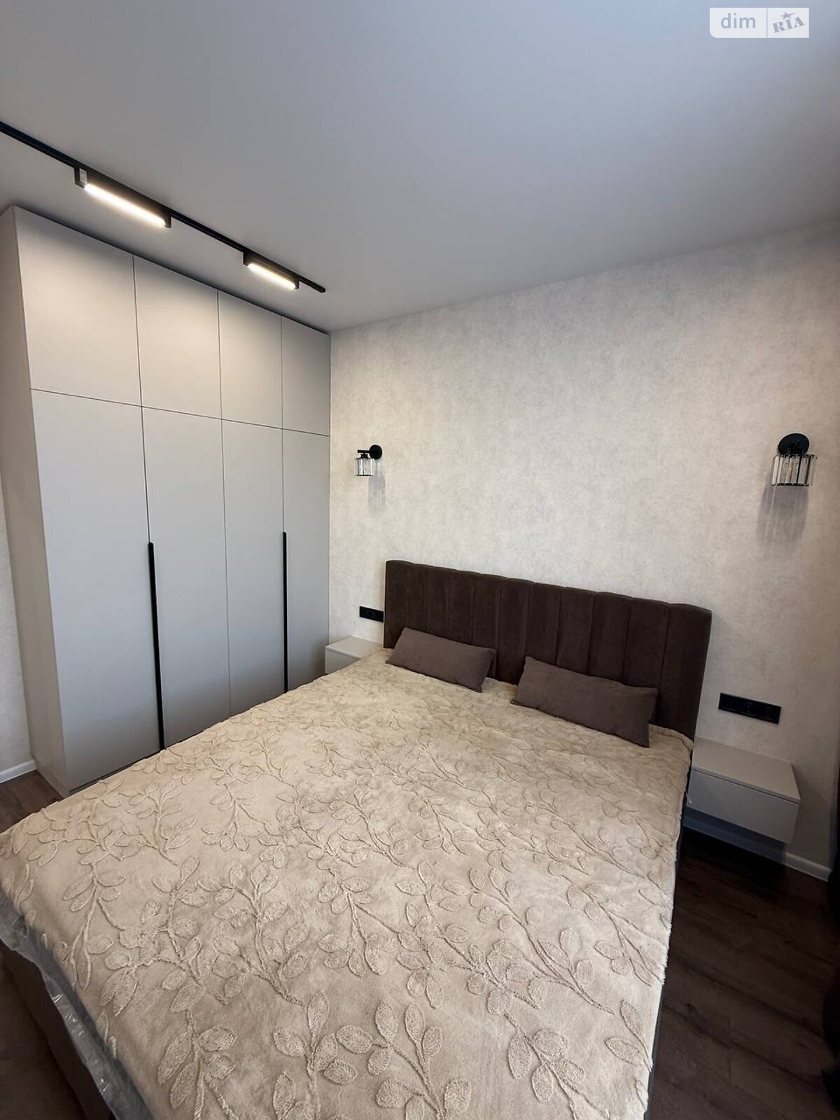 Продаж однокімнатної квартири в Одесі, на вул. Краснова 1А, район Хаджибейський фото 1