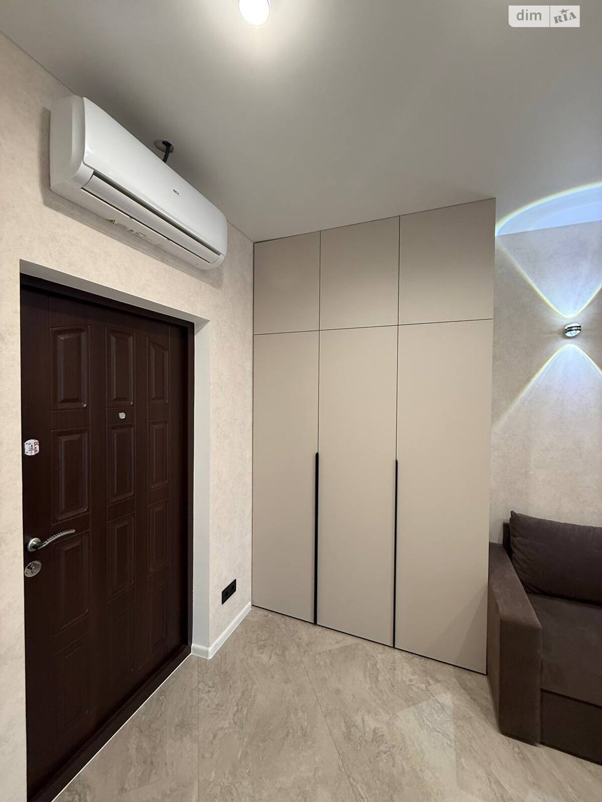 Продаж однокімнатної квартири в Одесі, на вул. Краснова 1А, район Хаджибейський фото 1