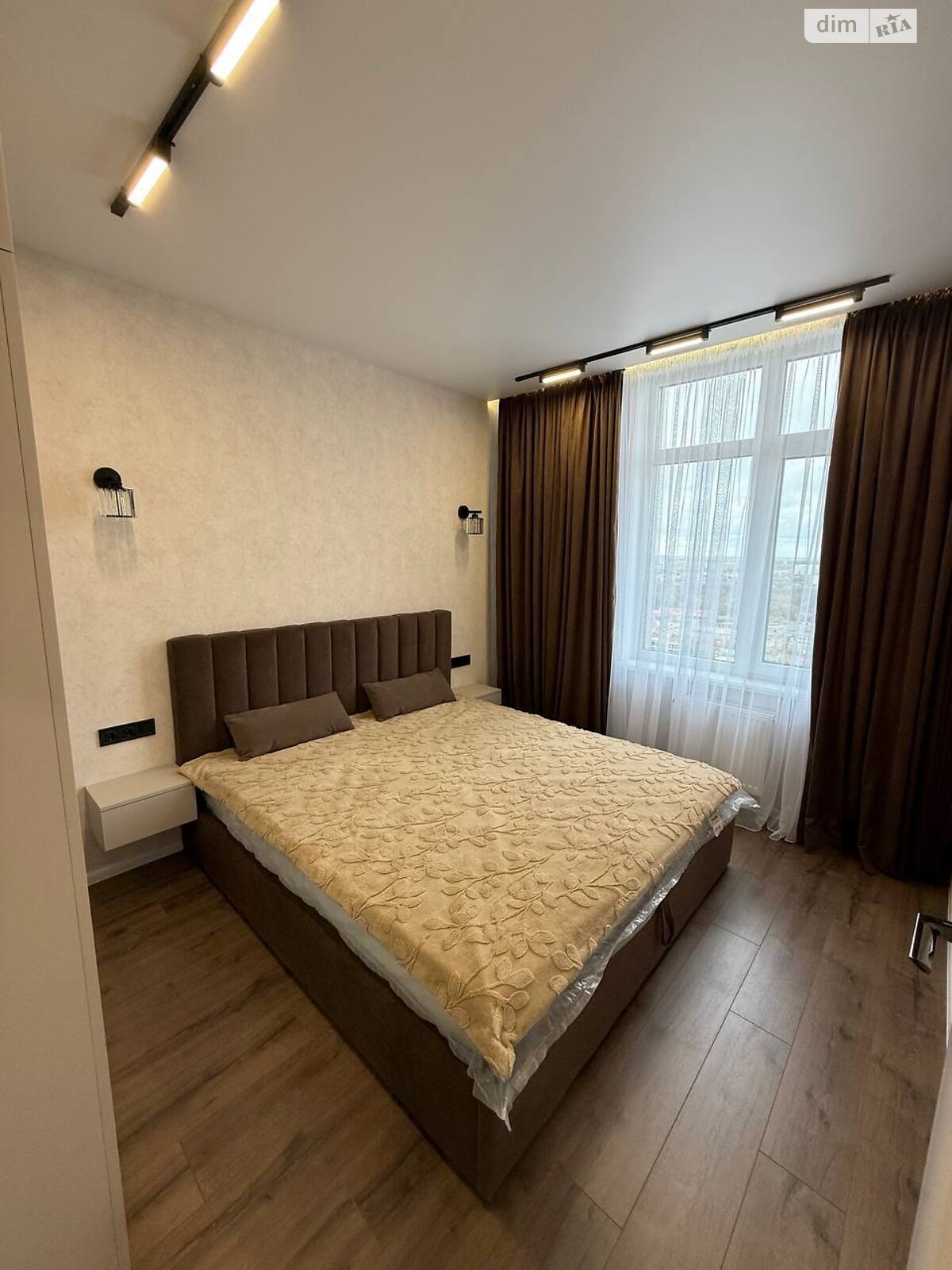 Продаж однокімнатної квартири в Одесі, на вул. Краснова 1А, район Хаджибейський фото 1