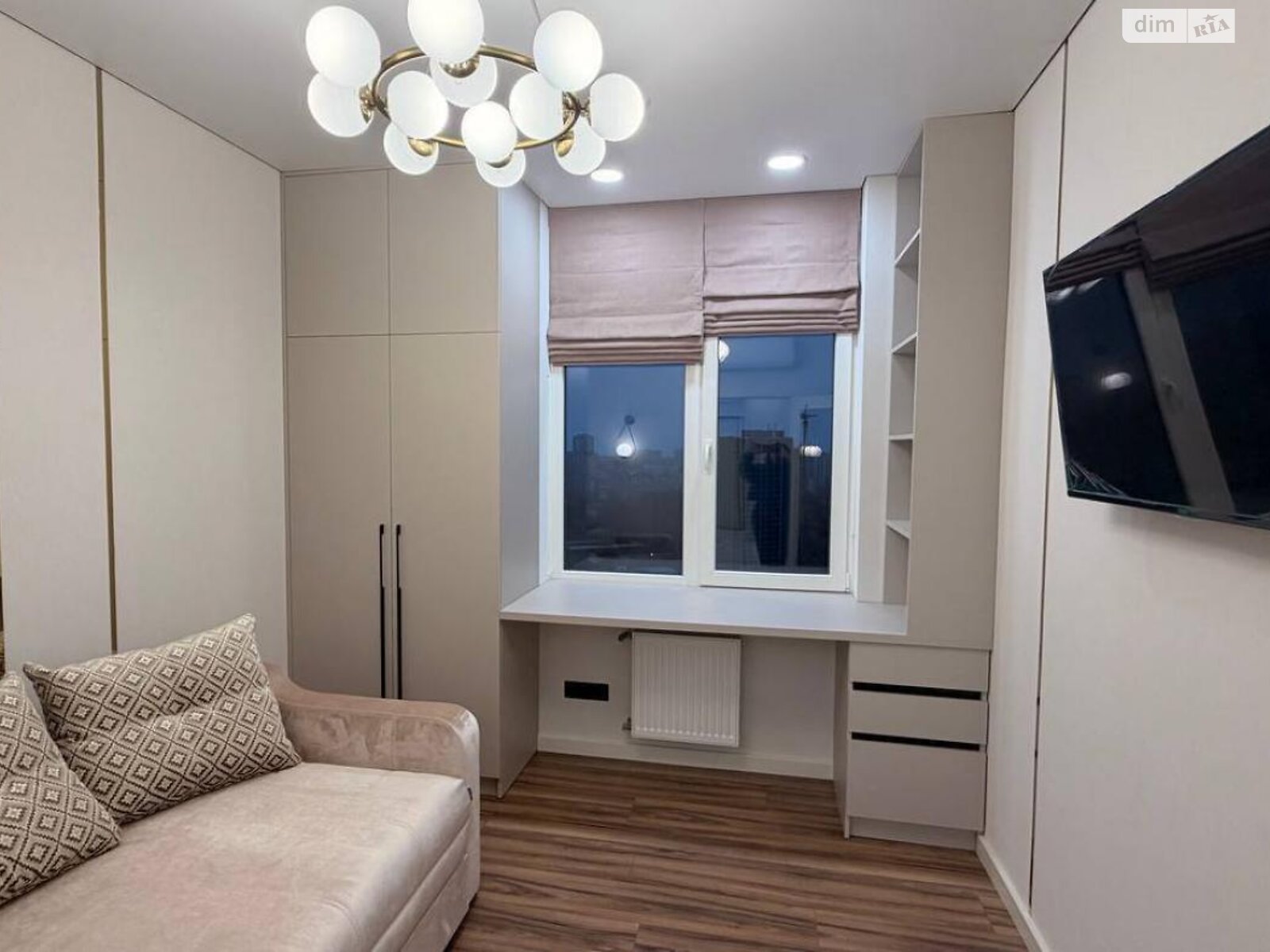 Продажа двухкомнатной квартиры в Одессе, на ул. Краснова, район Хаджибейский фото 1 Продажа двухкомнатной квартиры в Одессе, на ул. Краснова, район Хаджибейский фото 1