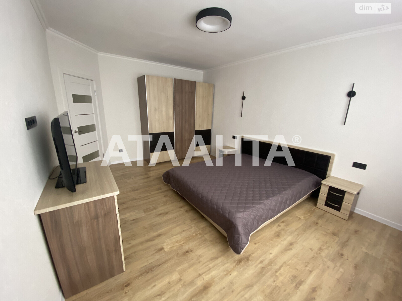 Продаж двокімнатної квартири в Одесі, на вул. Якова Бреуса 63/1, район Хаджибейський фото 1 Продаж двокімнатної квартири в Одесі, на вул. Якова Бреуса 63/1, район Хаджибейський фото 1