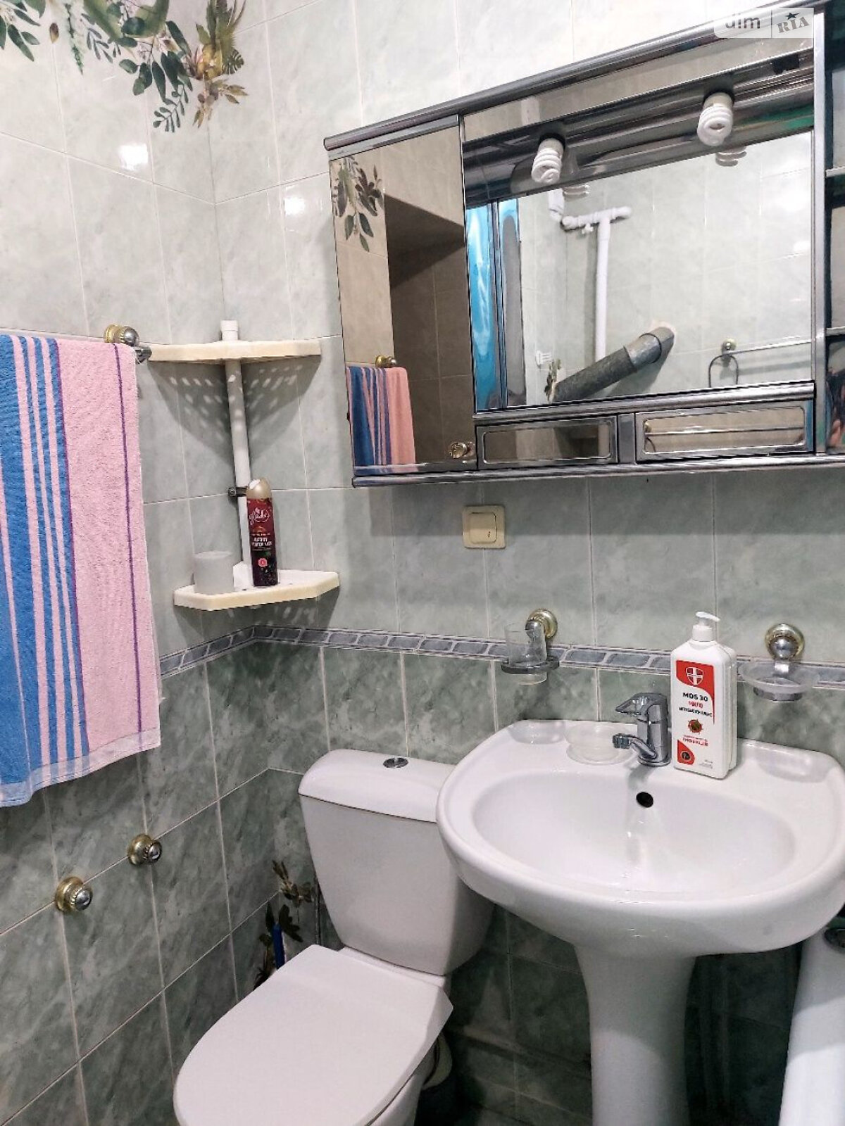 Продажа двухкомнатной квартиры в Одессе, на ул. Кутузакия Александра, район Хаджибейский фото 1 Продажа двухкомнатной квартиры в Одессе, на ул. Кутузакия Александра, район Хаджибейский фото 1