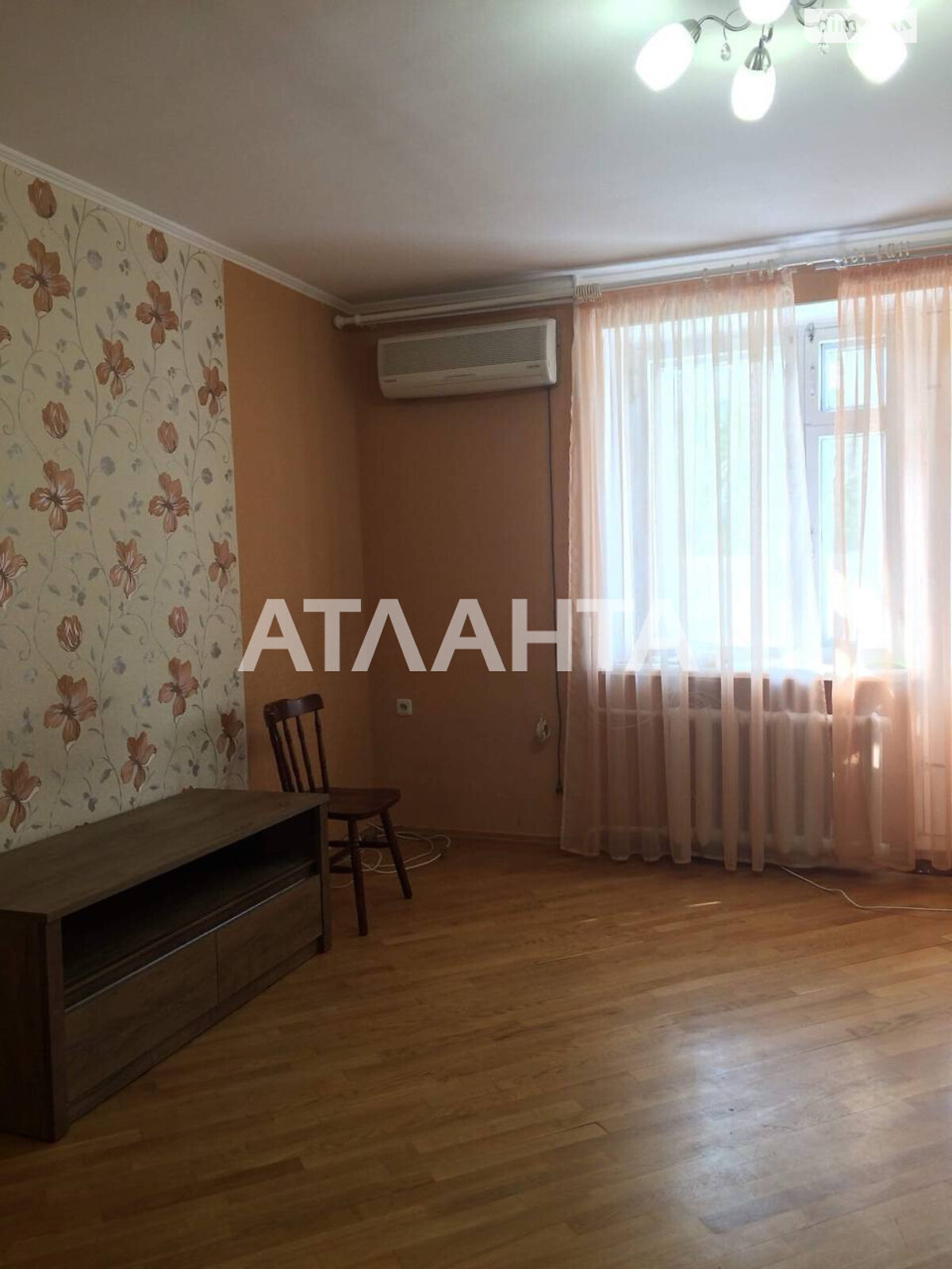 Продаж трикімнатної квартири в Одесі, на вул. Олексія Вадатурського, район Хаджибейський фото 1 Продаж трикімнатної квартири в Одесі, на вул. Олексія Вадатурського, район Хаджибейський фото 1